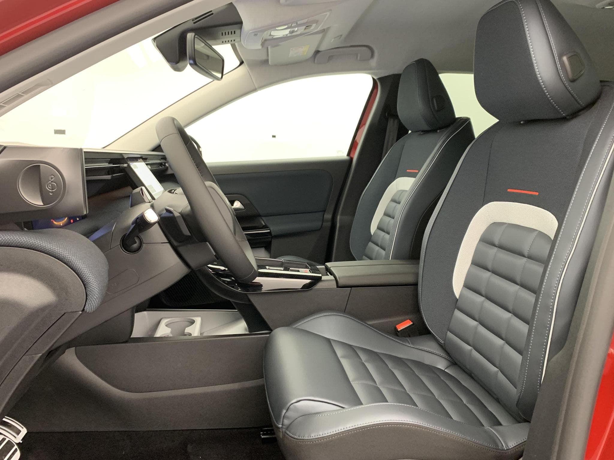 CitroëN C5 Aircross 145 CH E-DCS6 MAX (2026) - Foto 20