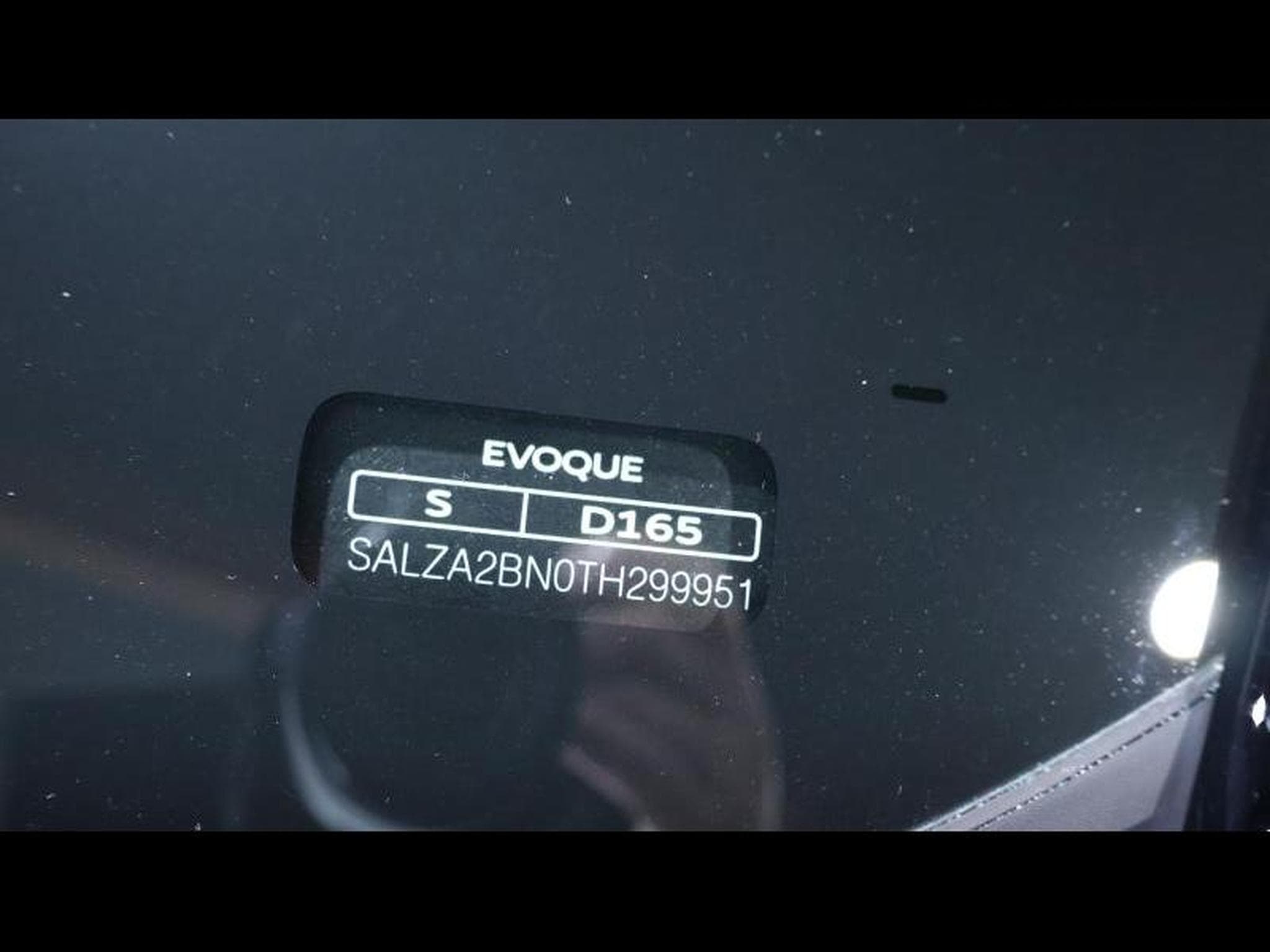 Land-Rover Range Rover Evoque D165 S AWD Auto (2025) - Photo 30