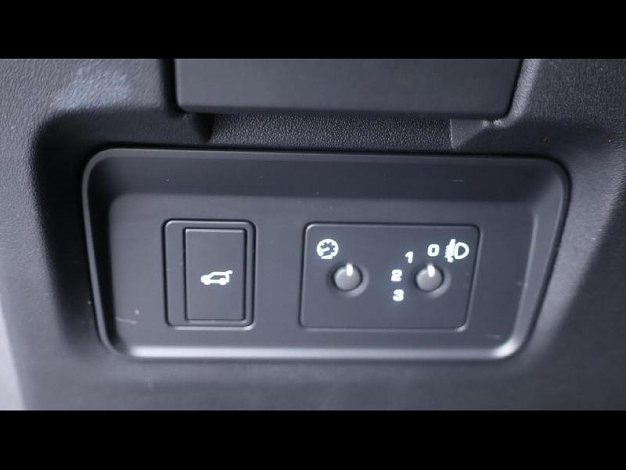 Land-Rover Discovery Sport D165 S AWD AUTO (2025) - Photo 26