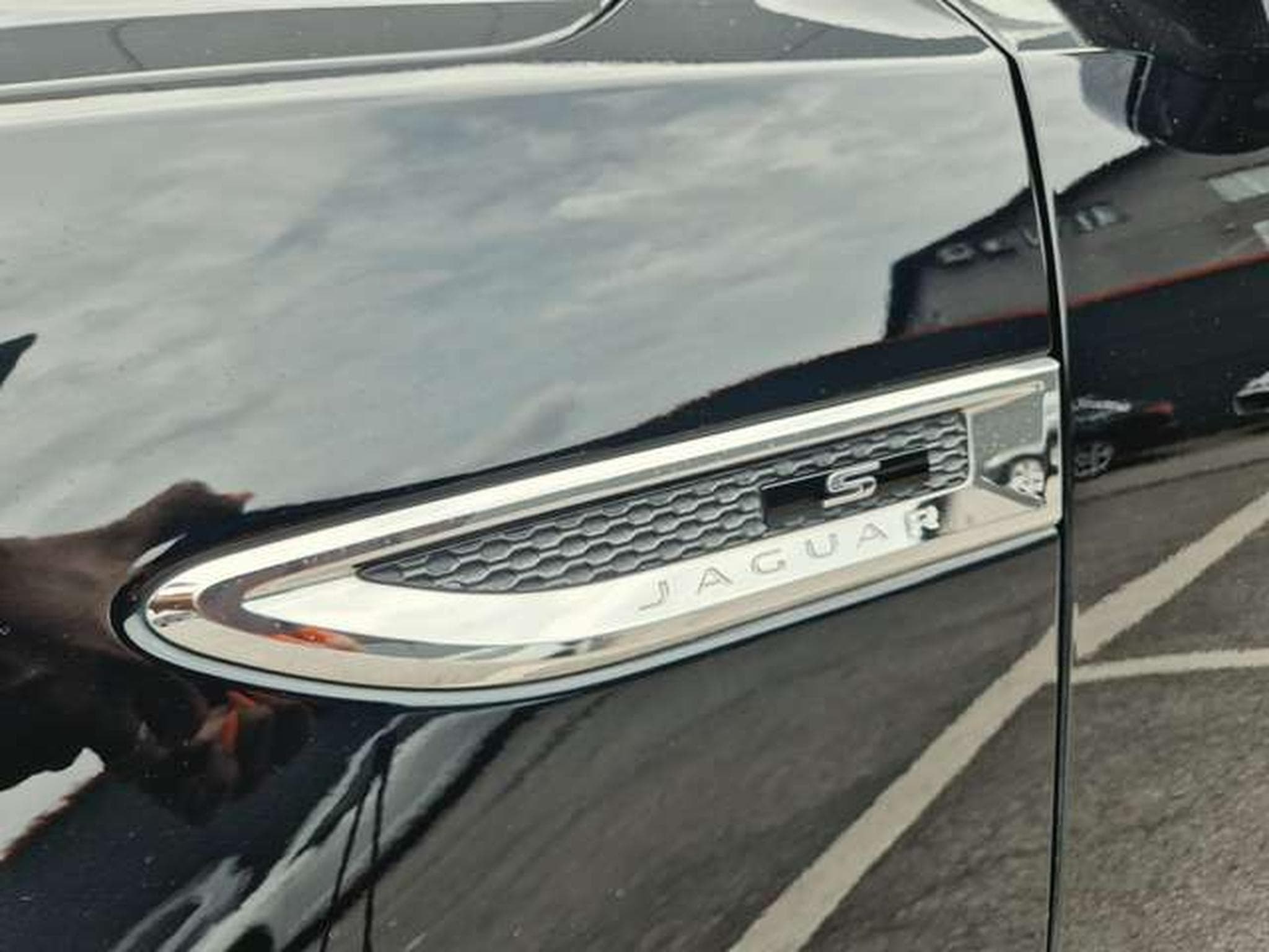 Jaguar E-Pace SPORT P250 AWD / FULL SERVICE (2019) - Foto 21