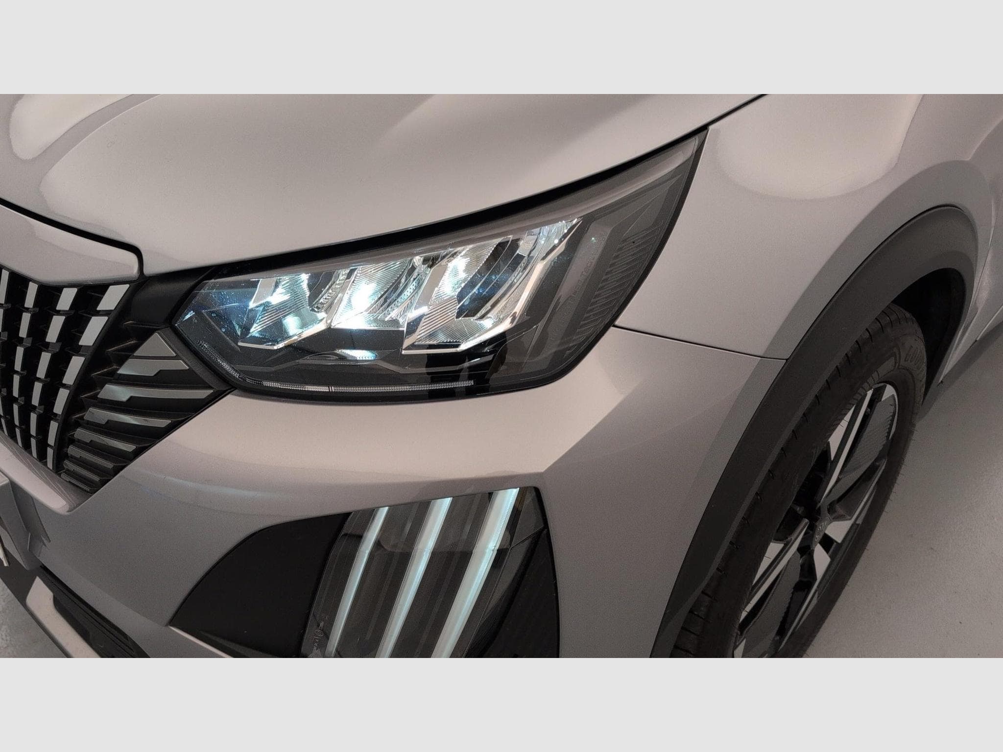 Peugeot 2008 100 S&S BVM6 Allure (2025) - Foto 20