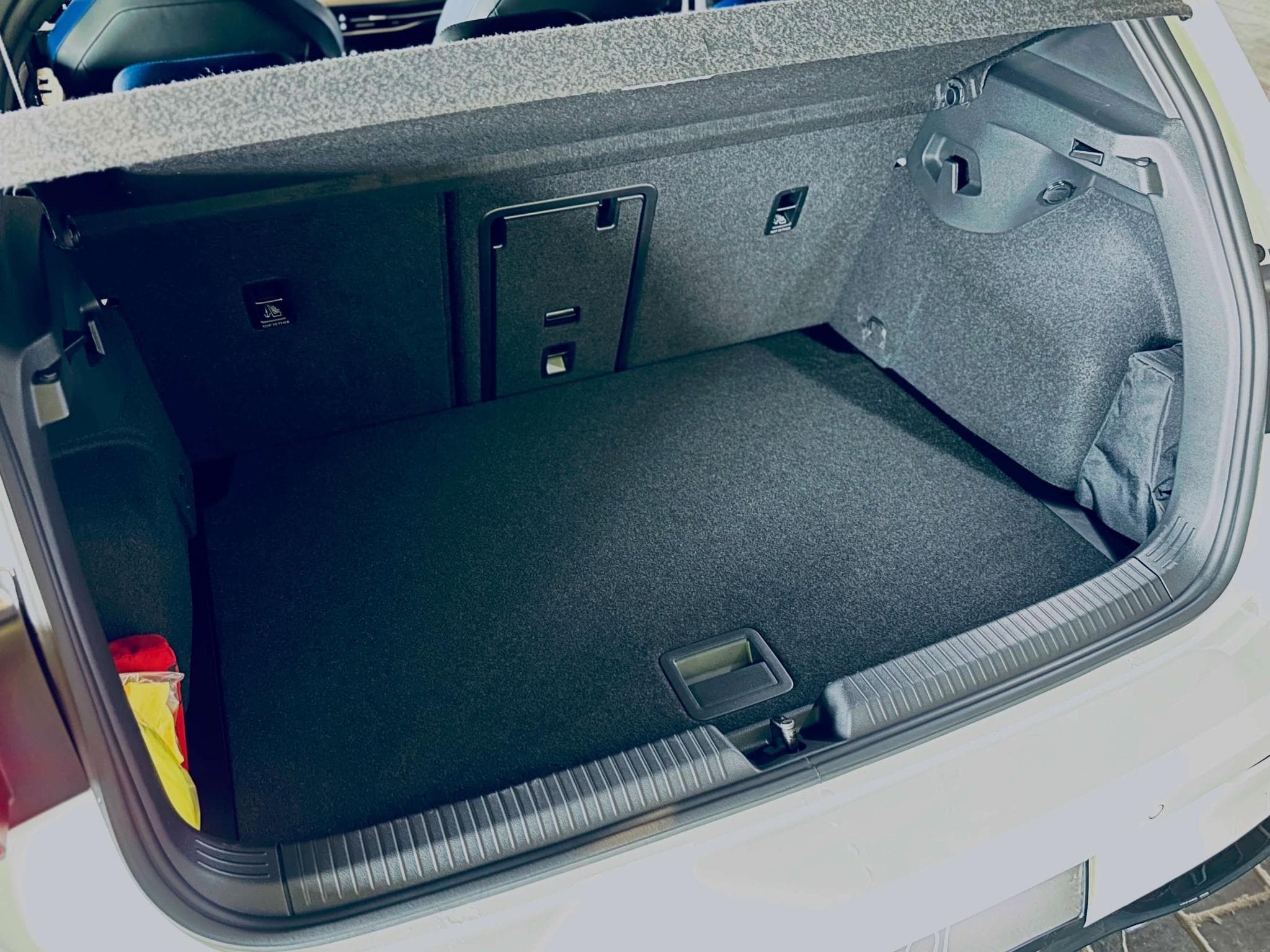 VW Golf GOLF VIII R TSI 4MOTION DSG (2024) - Photo 15