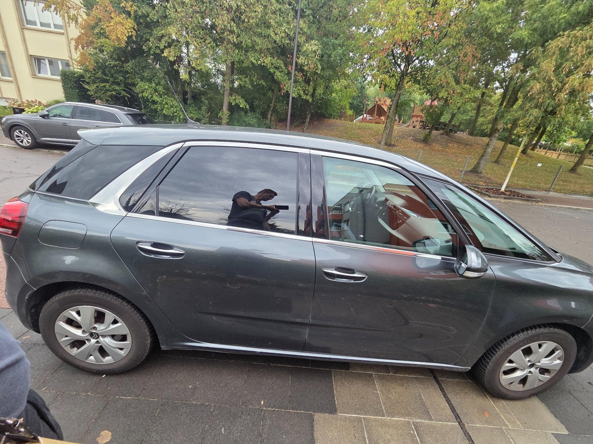 Citroën C4 Picasso 1.6 BlueHDI 115ch Business Plus (2016) - Photo 3