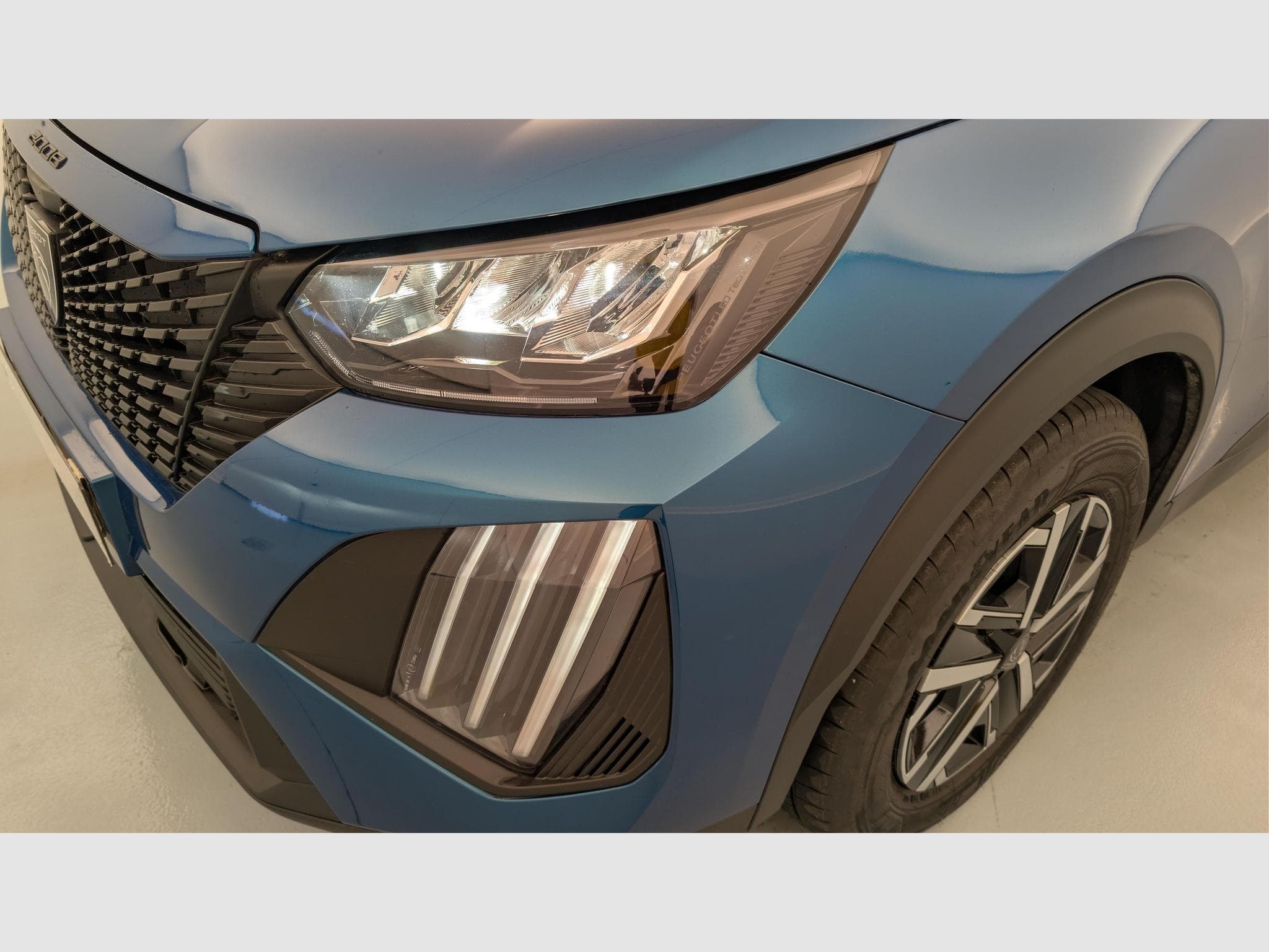 Peugeot 2008 100 S&S BVM6 Style (2025) - Photo 20