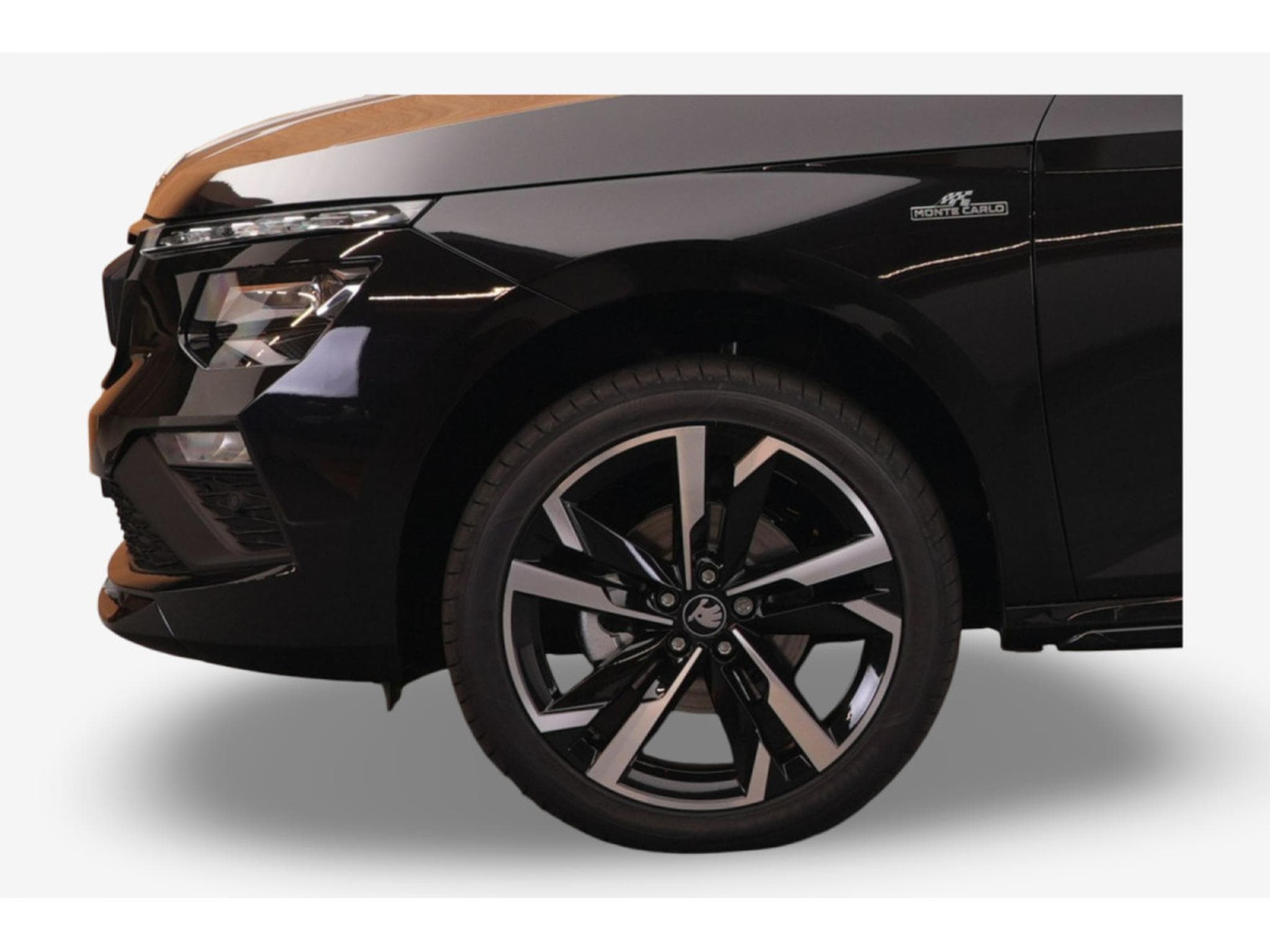 Skoda Kamiq 1.0 TSi 116 DSG Monte Carlo (2026) - Photo 9