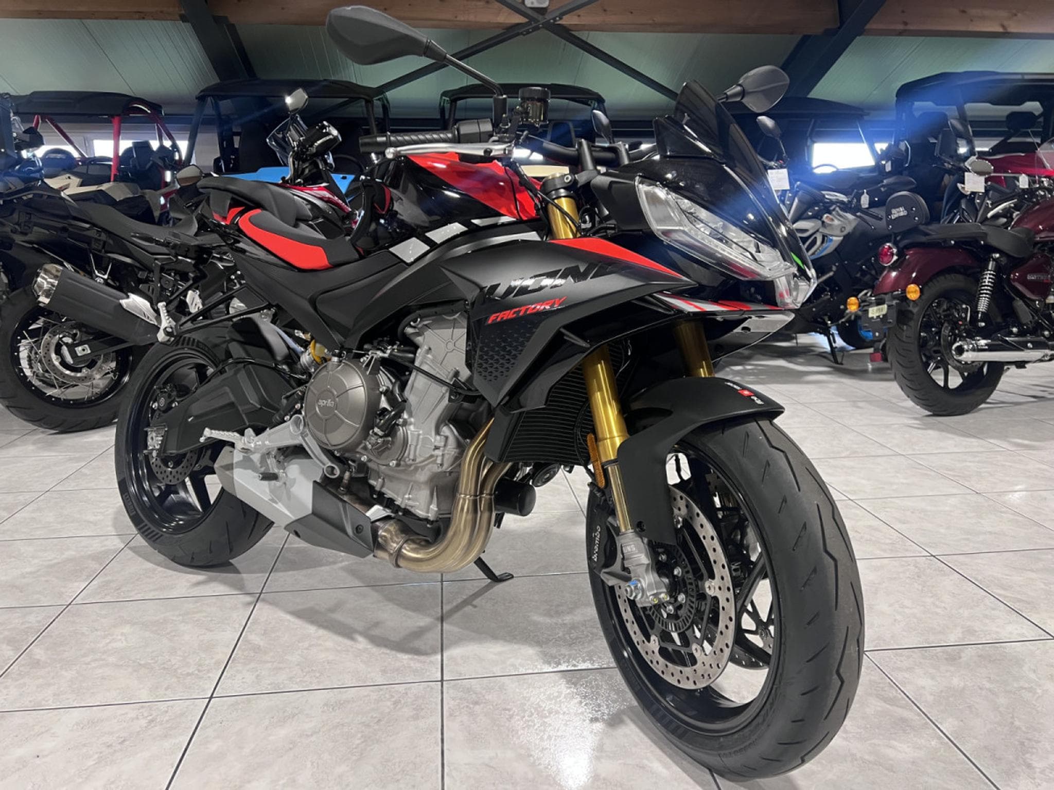 Aprilia Tuono 660 660 Factory (2026) - Photo 7