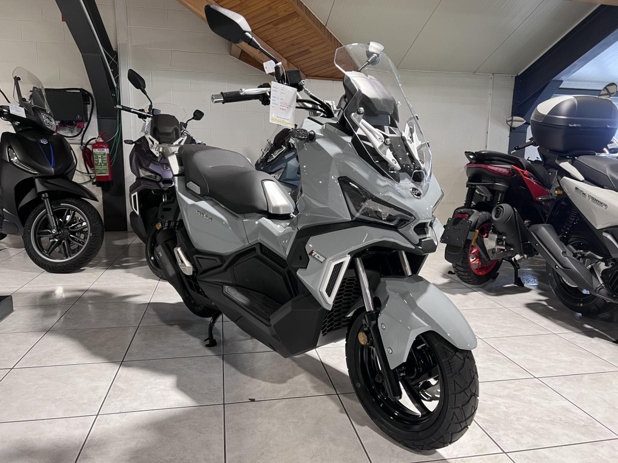SYM ADX 125 (2026) - Photo 8