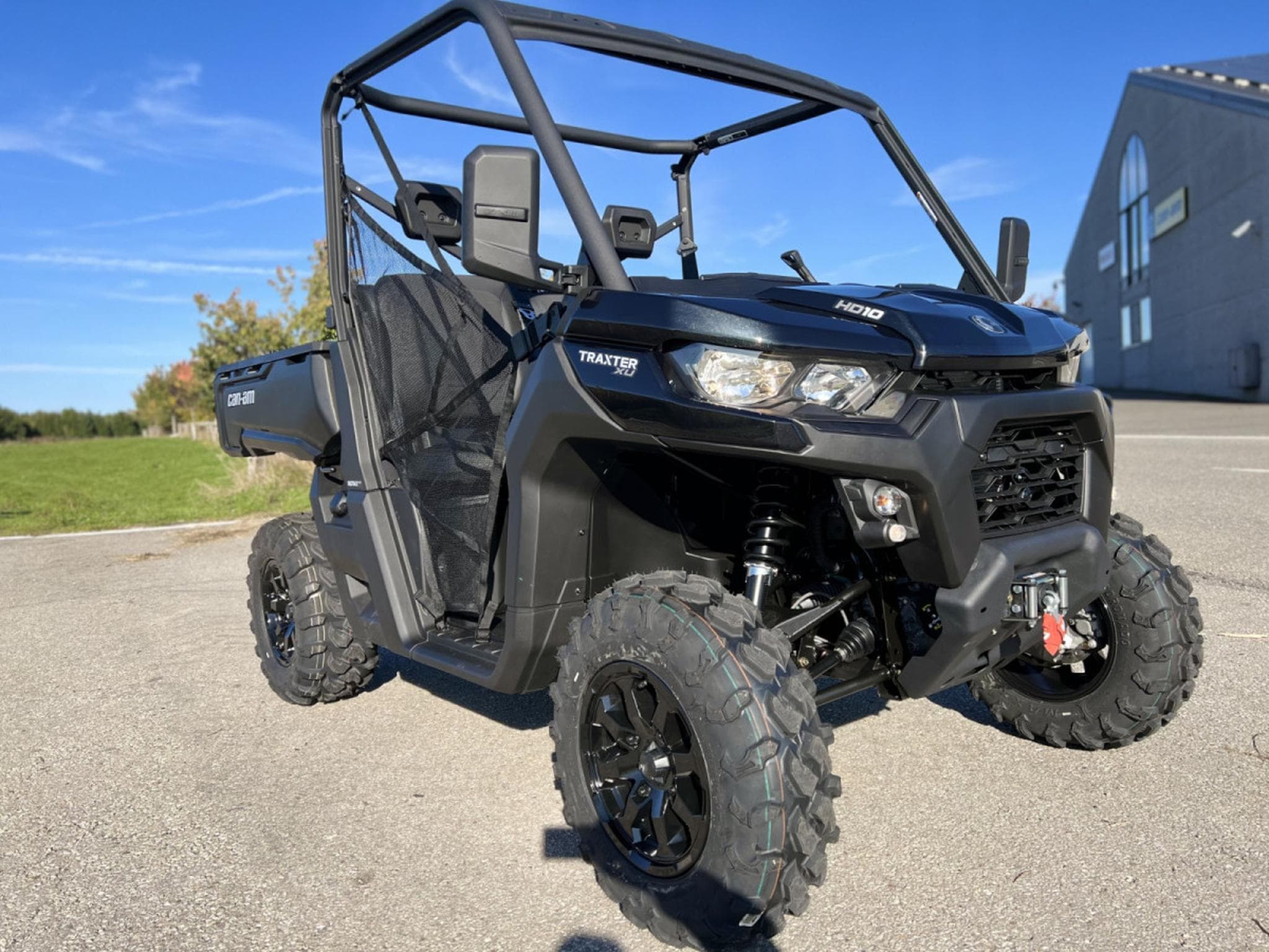 BRP Can-Am Traxter MY25 XU DPS HD11 ABS T + 60 km/h noir (2026) - Photo 8