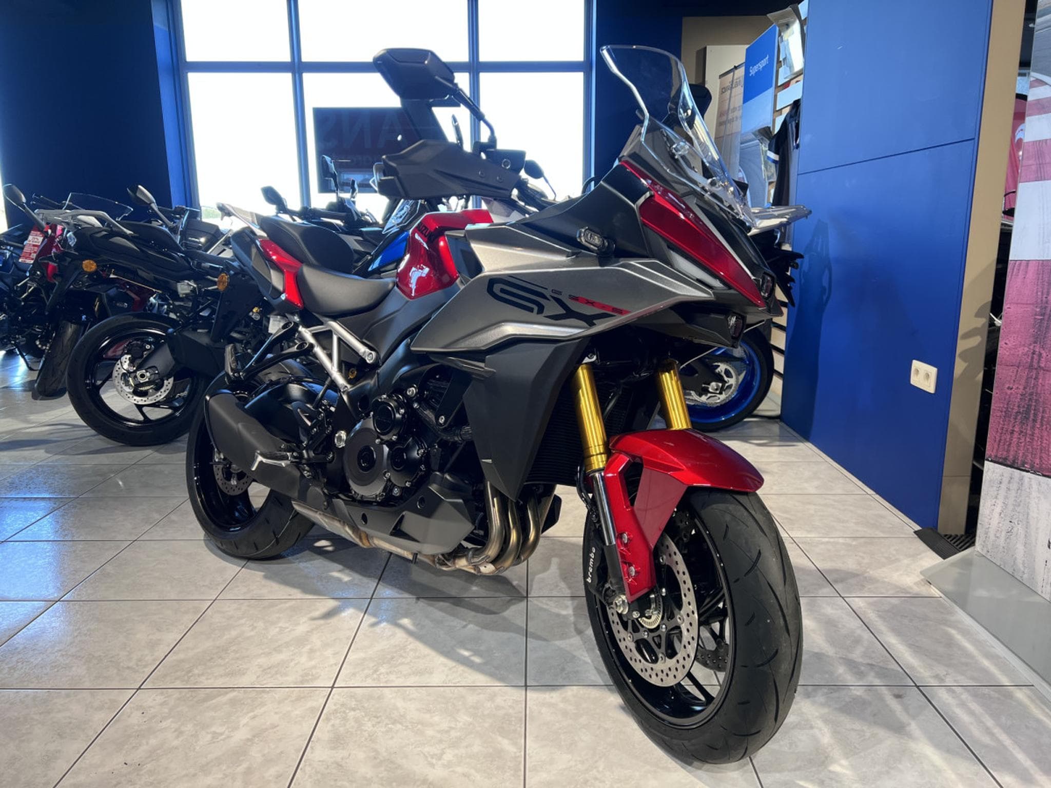 Suzuki GSX-S 1000 GX (2026) - Photo 7