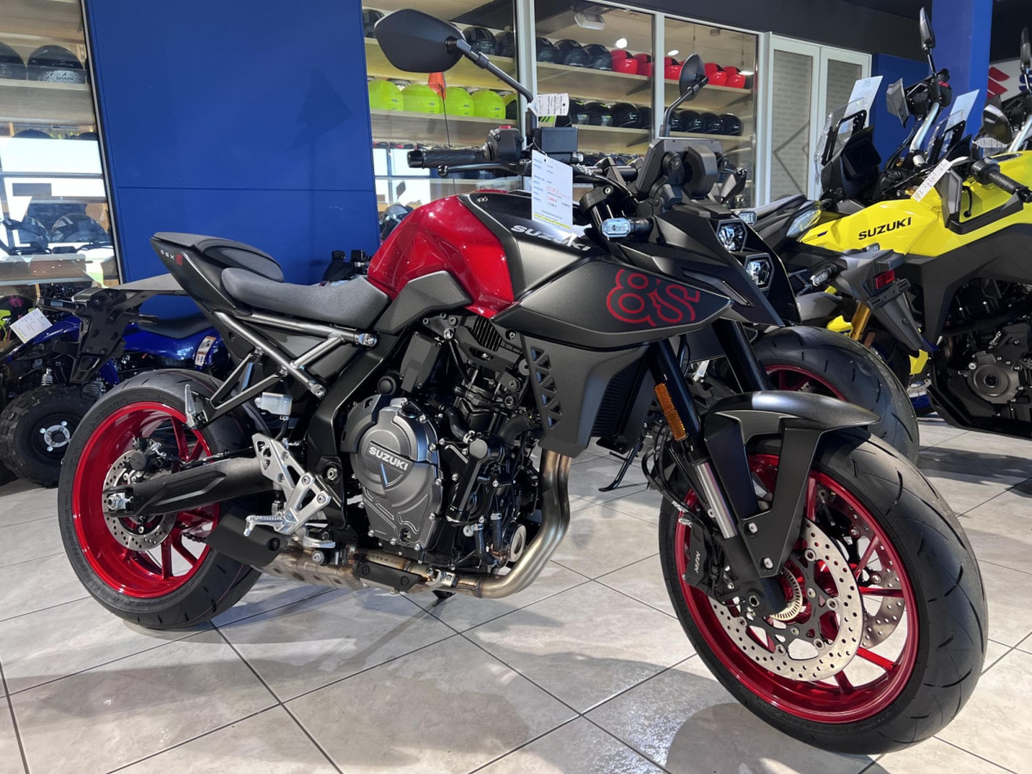 Suzuki GSX (2026) - Photo 7
