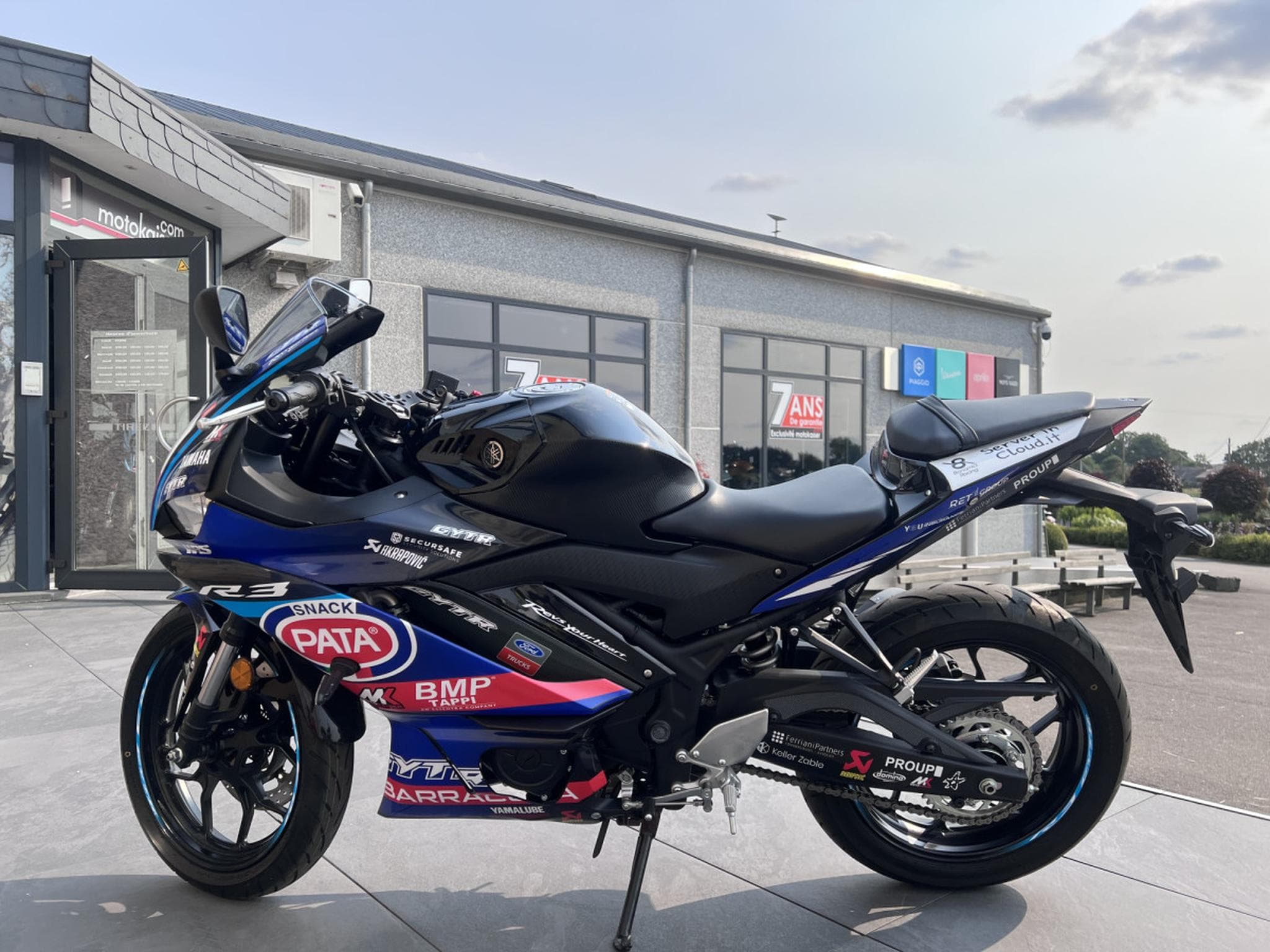 Yamaha YZF-R3 Réplica (2026) - Photo 4
