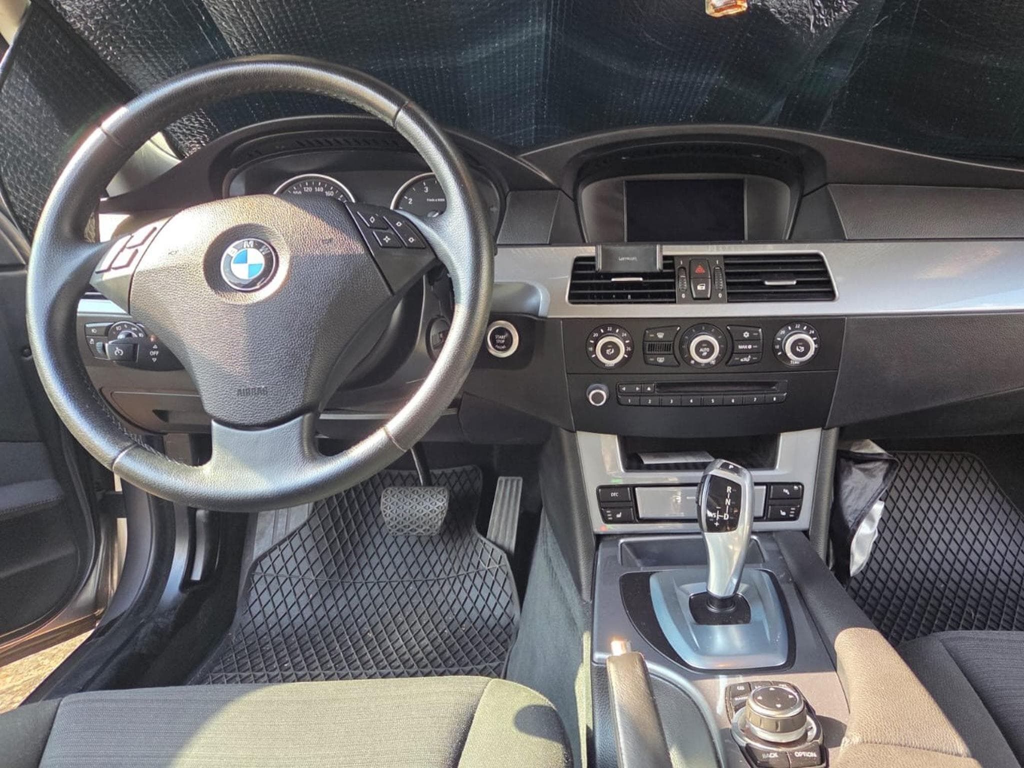 BMW 523 (2007) - Photo 3