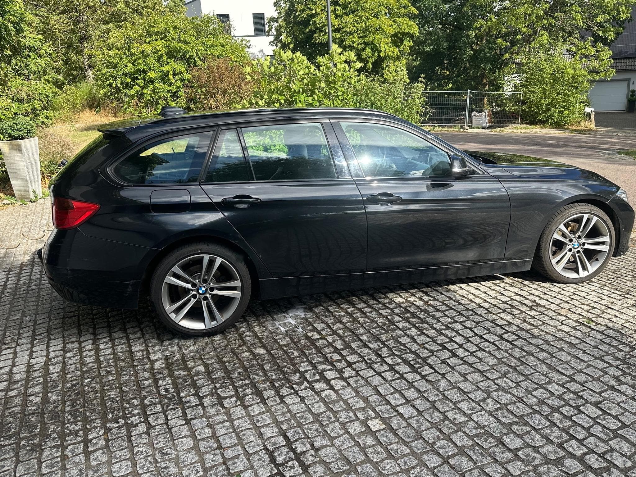 BMW 320 (2013) - Photo 3