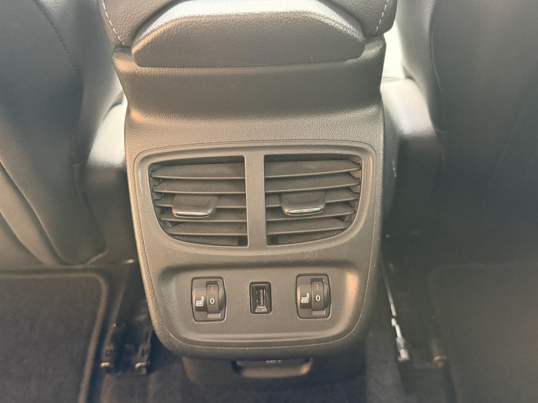 Opel Grandland Ultimate 1.5D Automatique Led Camera 360° 131CV (2019) - Photo 14