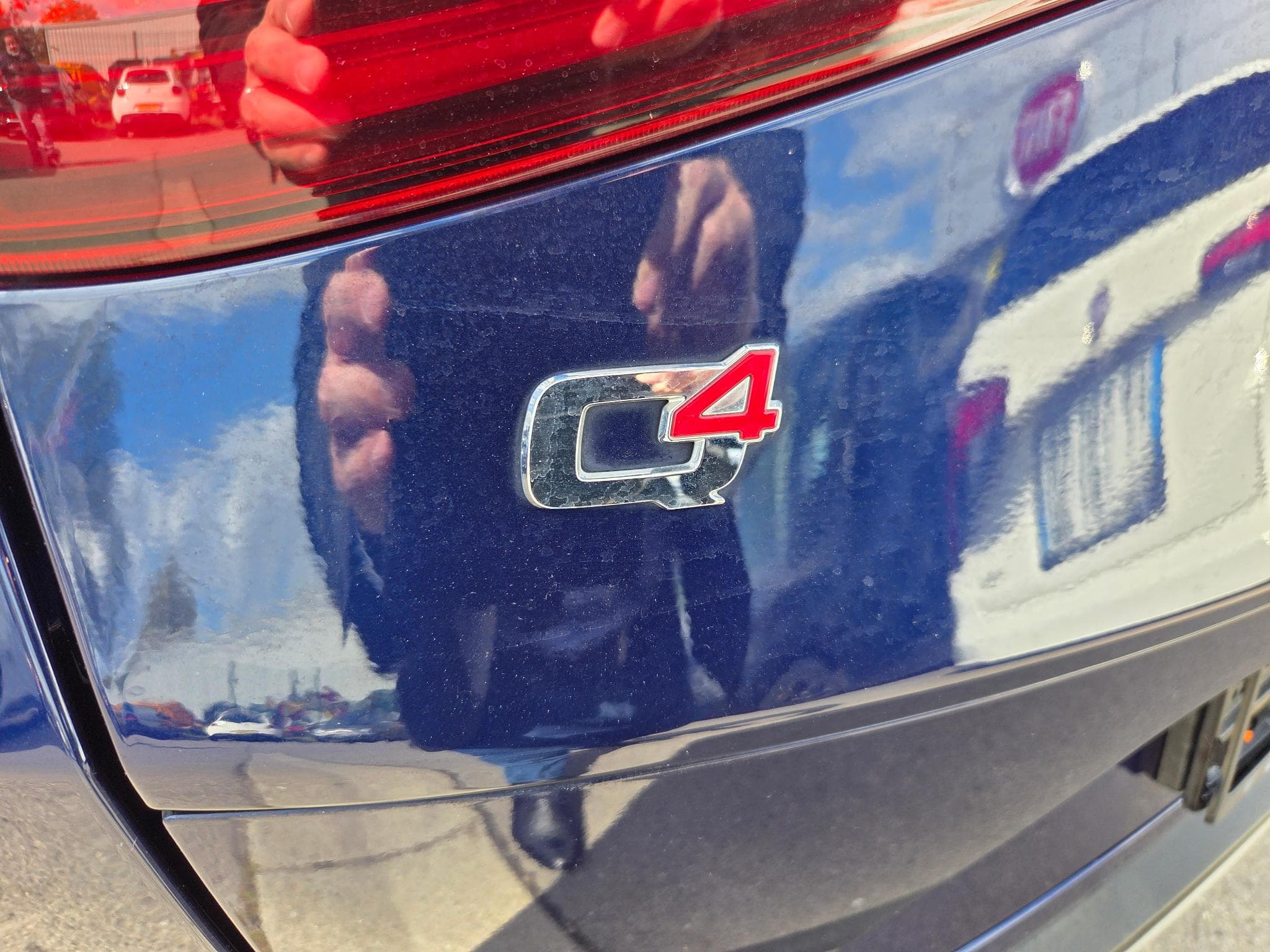 Alfa-Romeo Stelvio Super 2.0 TB 200 AT Q4 (2020) - Photo 8