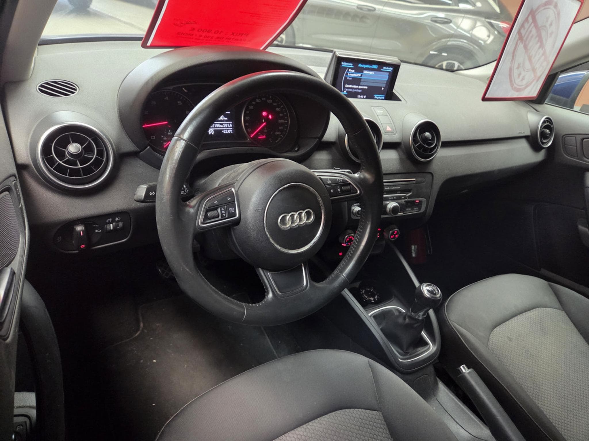Audi A1 1.0 TFSI 82CV SPORTBACK ATTRACTION (2017) - Photo 5