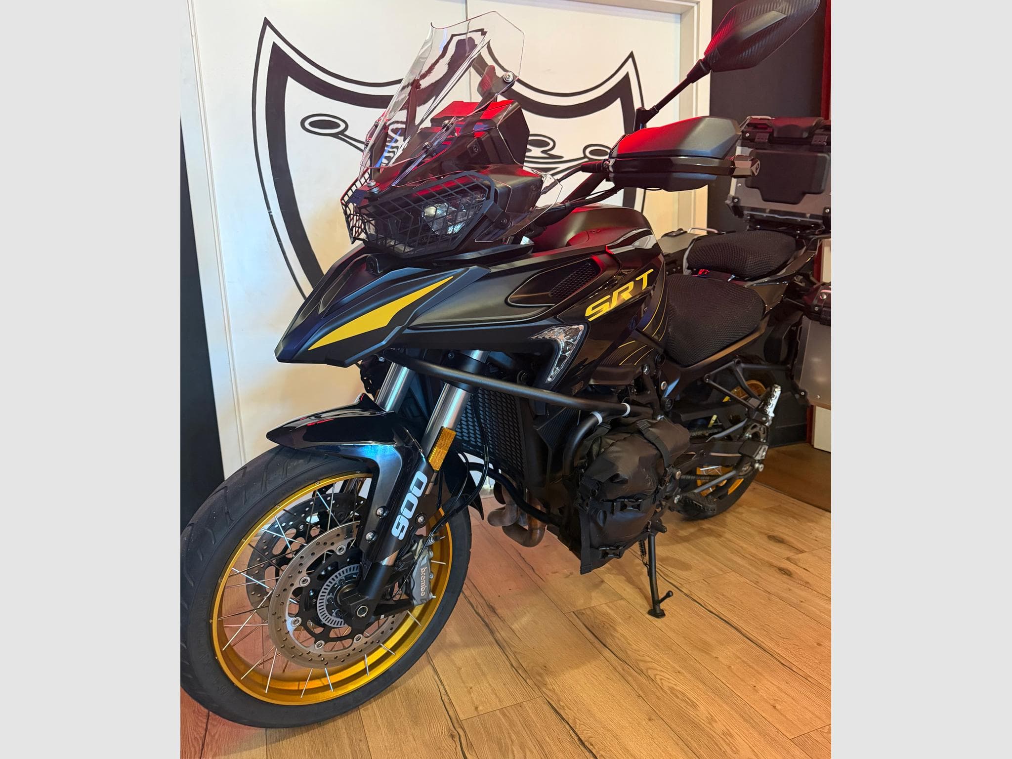 QJmotor SRT 900 SX TOURING (2025) - Photo 6