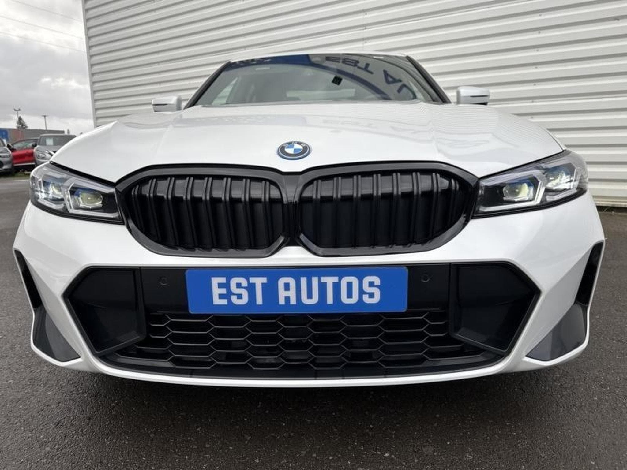 BMW 330 3.0 Hybride 292ch (2024) - Foto 33