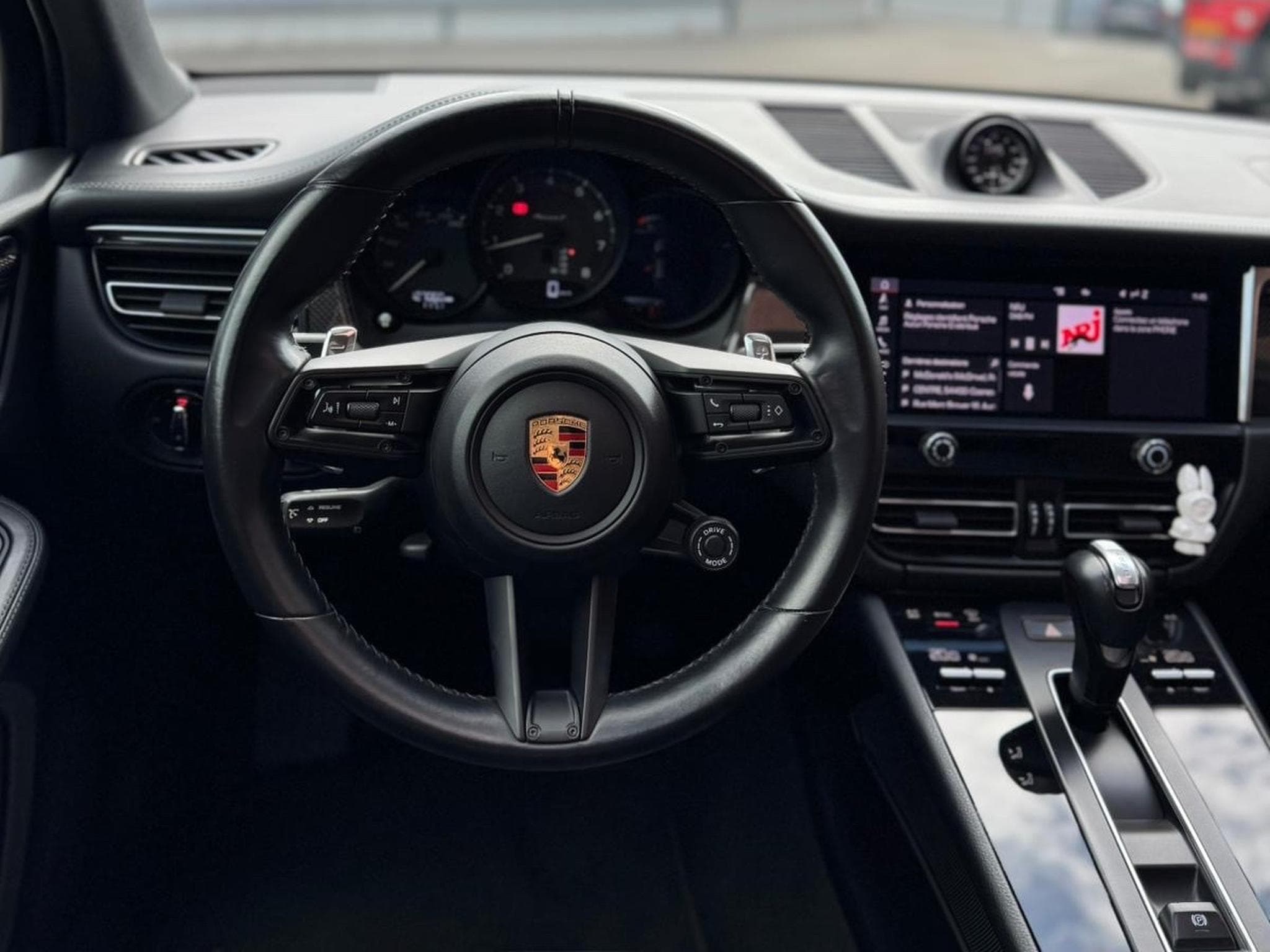 Porsche Macan T (2022) - Photo 4