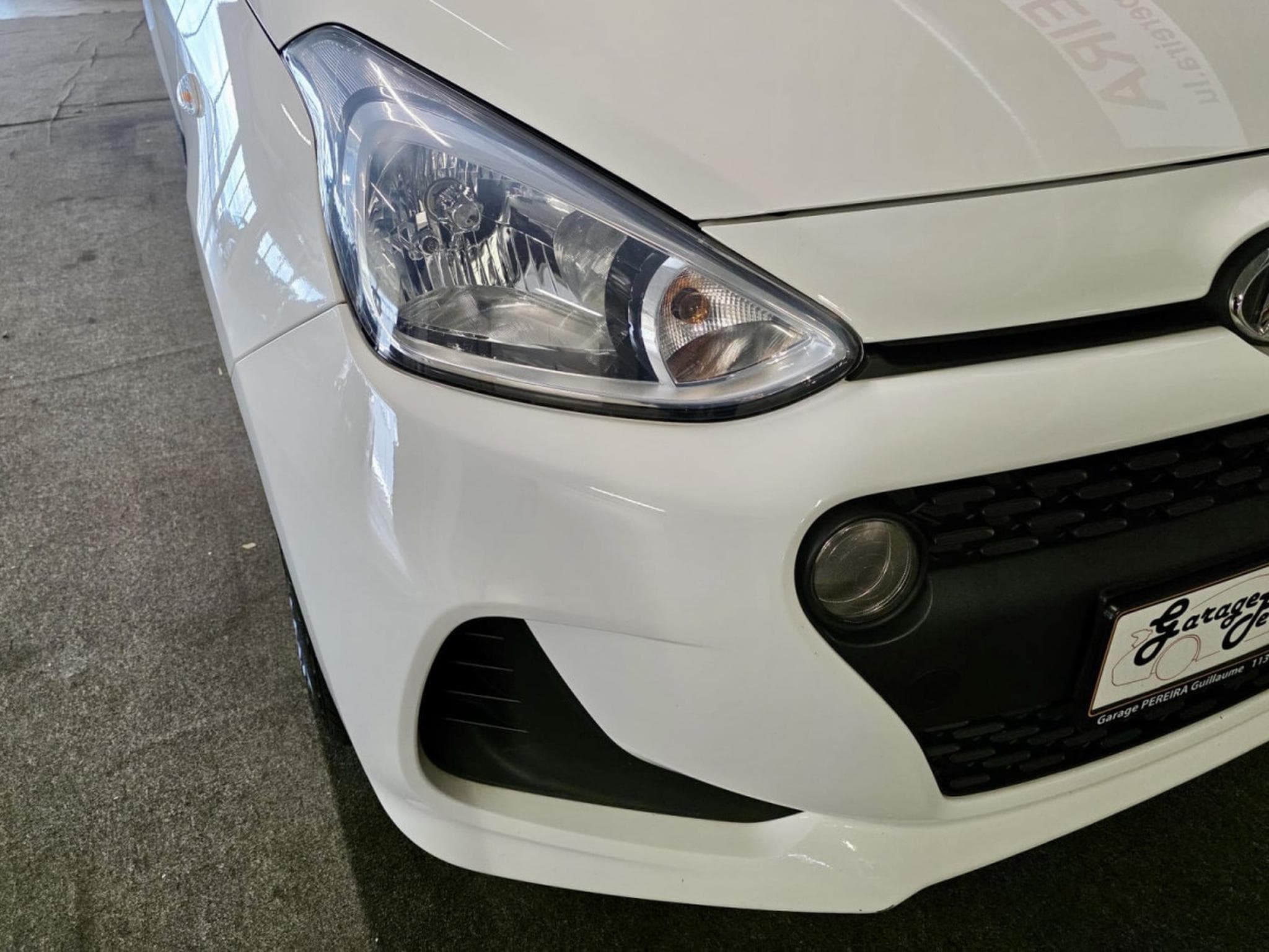 Hyundai i10 1.0 AUTO CLIM NAVI (2019) - Photo 11