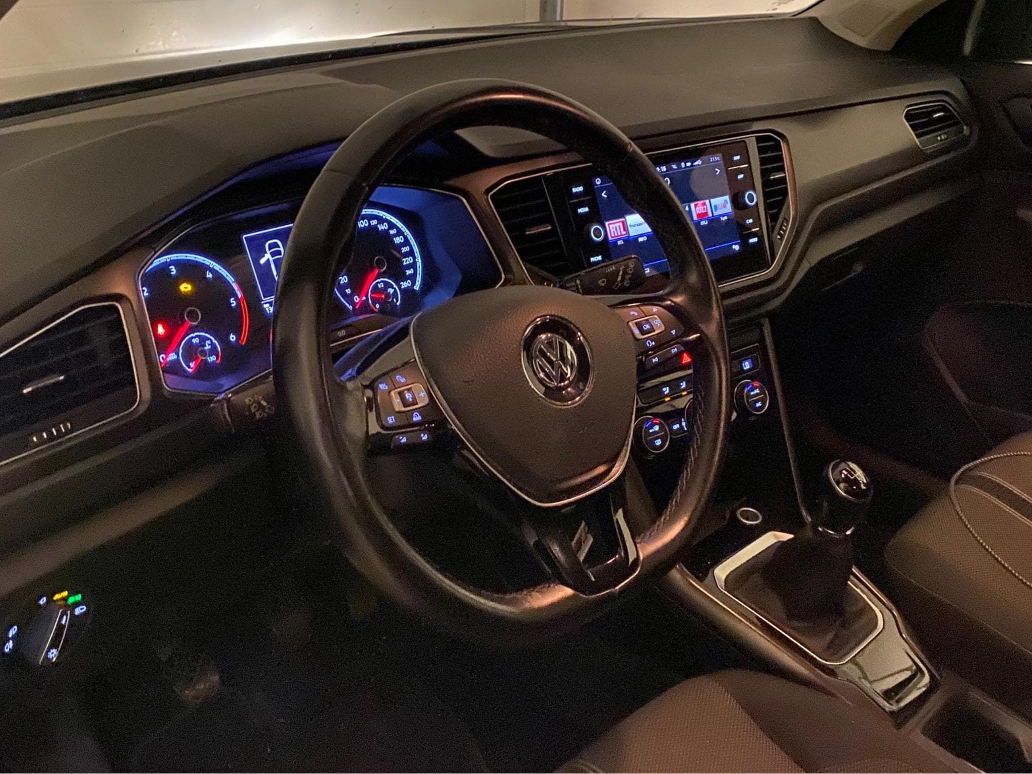 VW T-Roc Carat (2018) - Photo 3