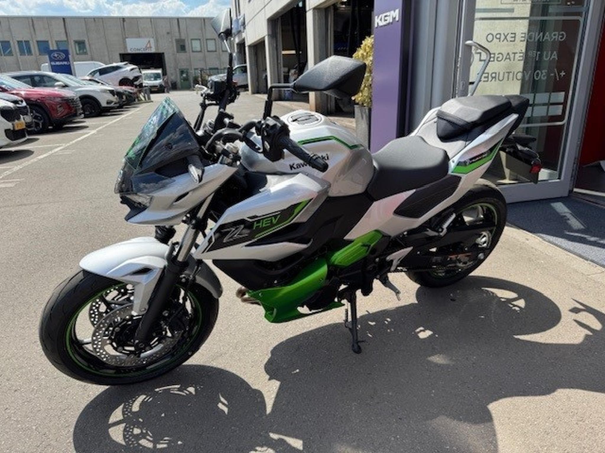 Kawasaki Z 7 Hybrid NINJA Z 7 HEV (2024) - Photo 5