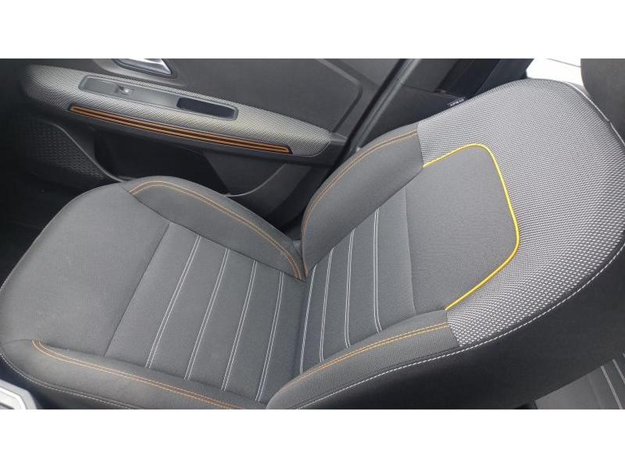 Dacia Sandero Comfort (2022) - Photo 31