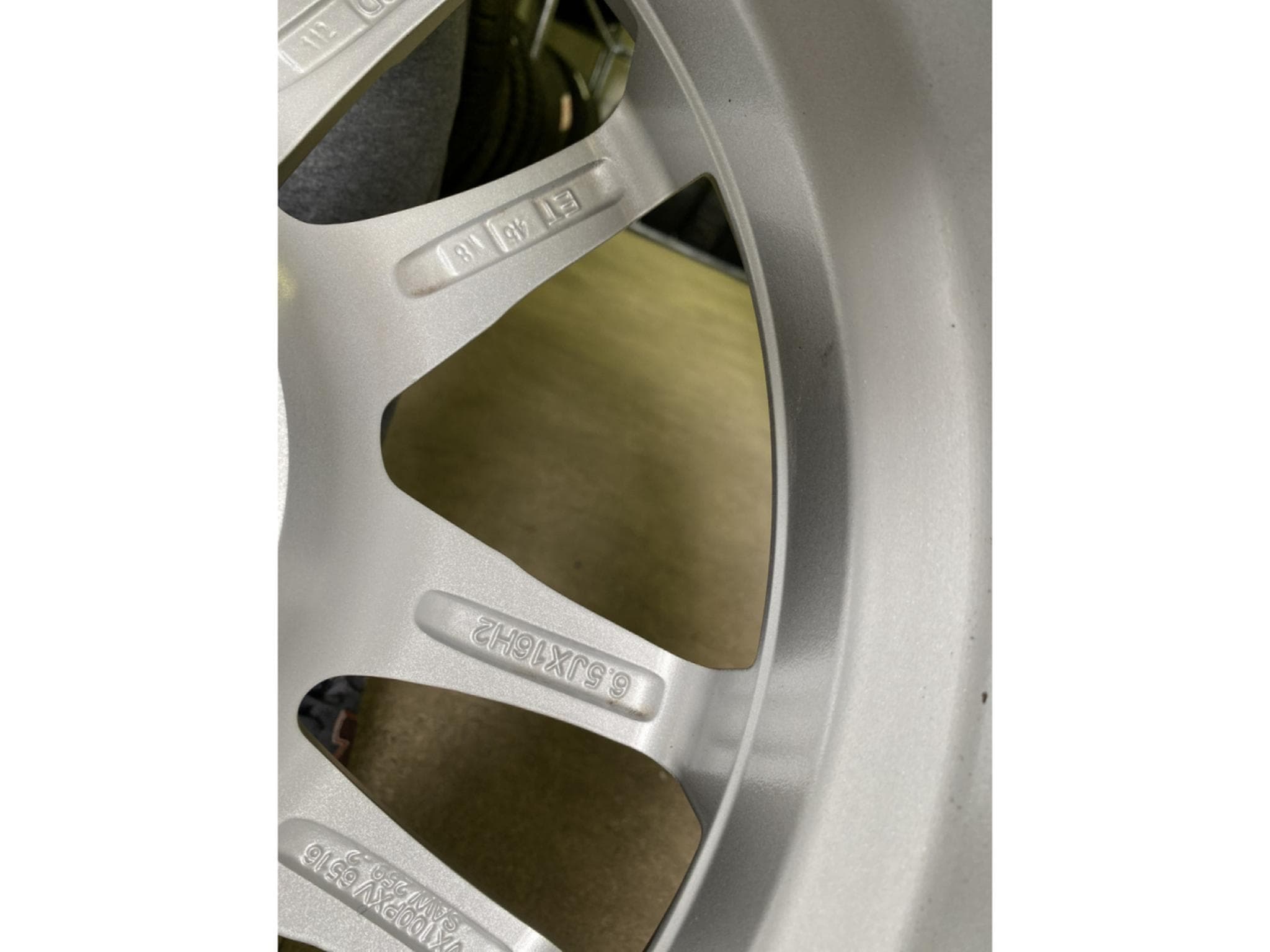 Jantes alu + Pneus h – 16" - Photo 5