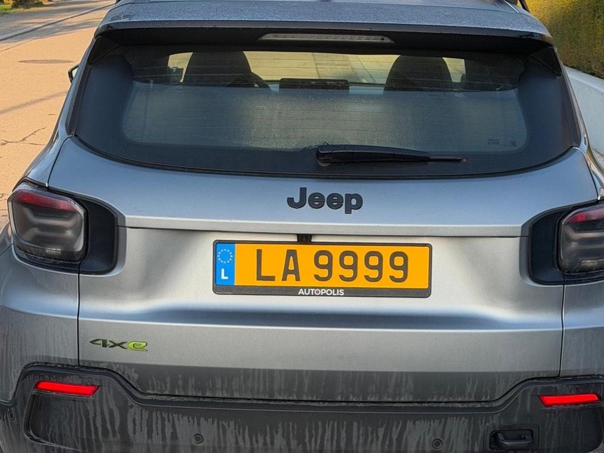 Jeep Avenger 4XE (2025) - Photo 10