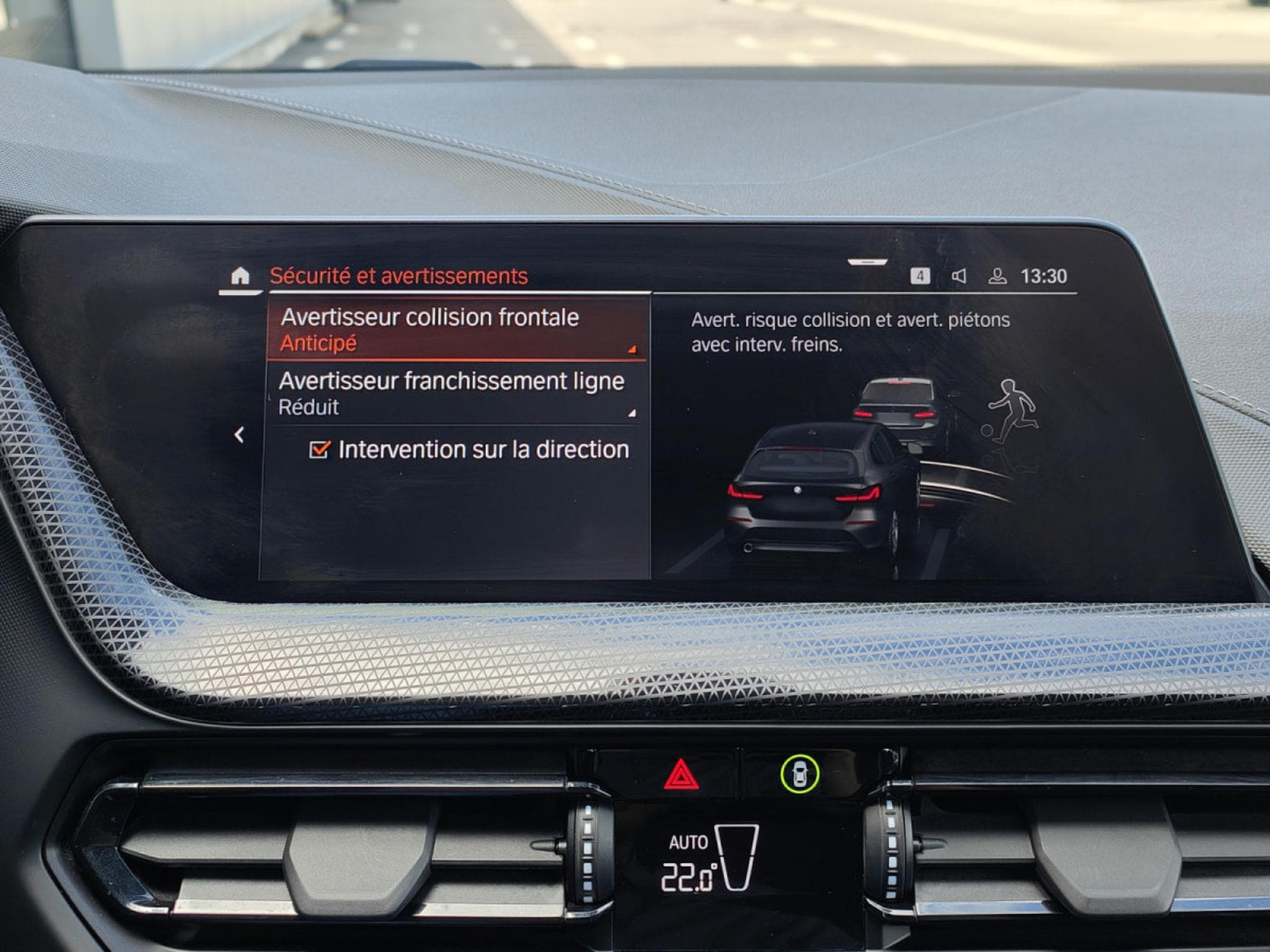 BMW 118 118iA CARPLAY SIEGES SPORT CHAUFF GPS BLUETOOTH (2023) - Photo 25