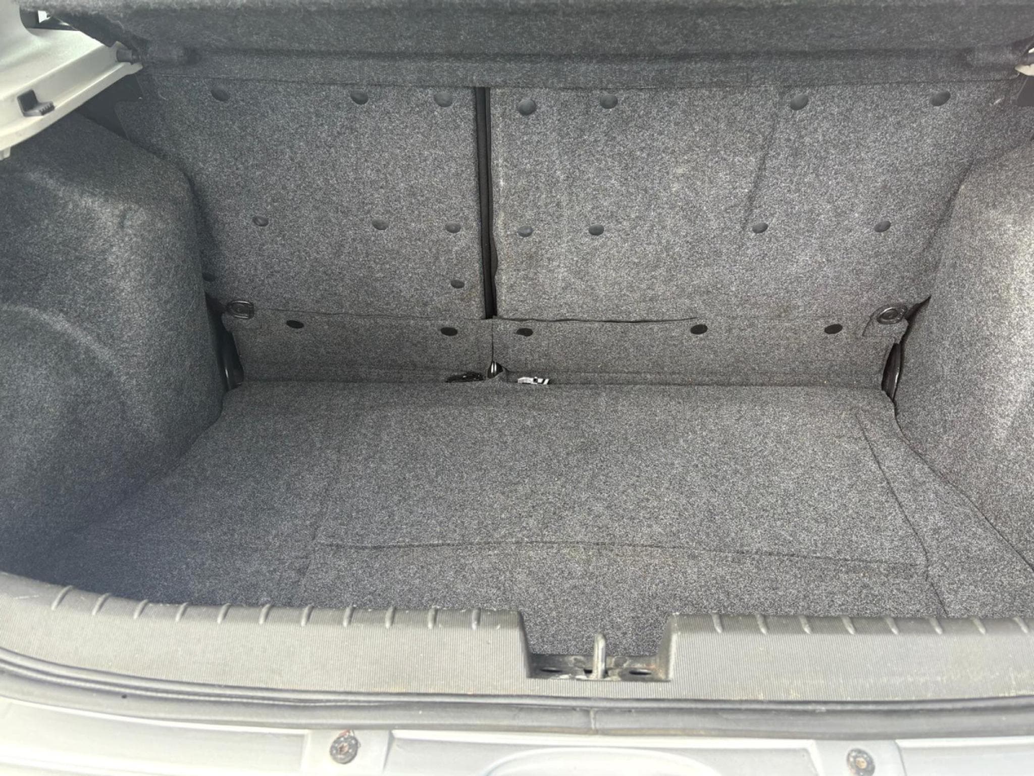 Alfa-Romeo 147 1.9 JTD (2008) - Photo 16