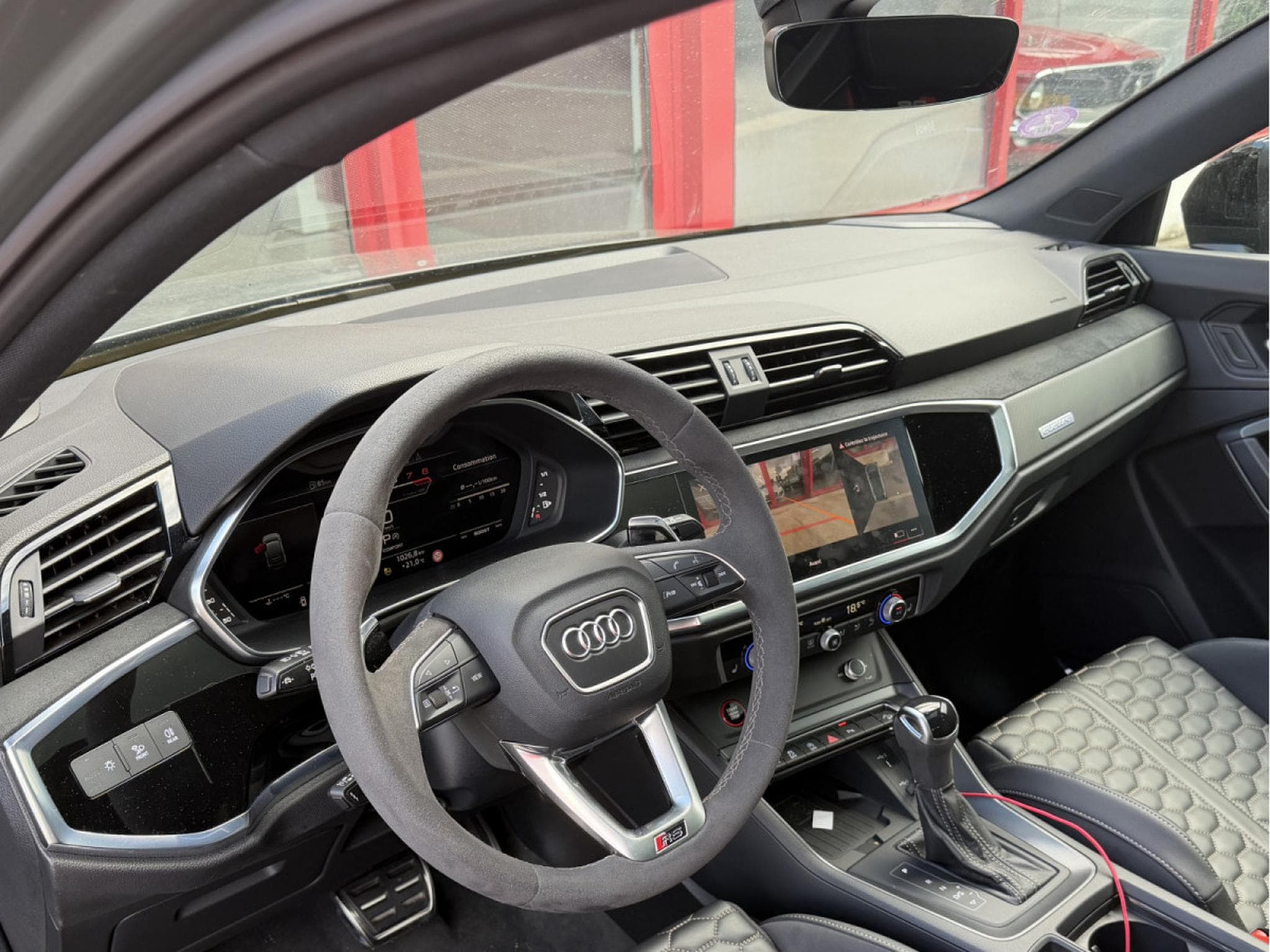 Audi RSQ3 10 YEARS EDITION 2.5 TFSI SPORTBACK QUATTRO SONOS PANO CUIR (2024) - Foto 6