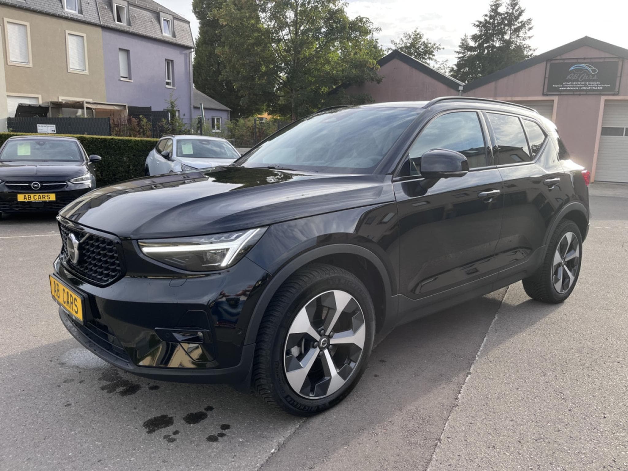 Volvo XC40 B3 Plus Dark DCT (2025) - Photo 28
