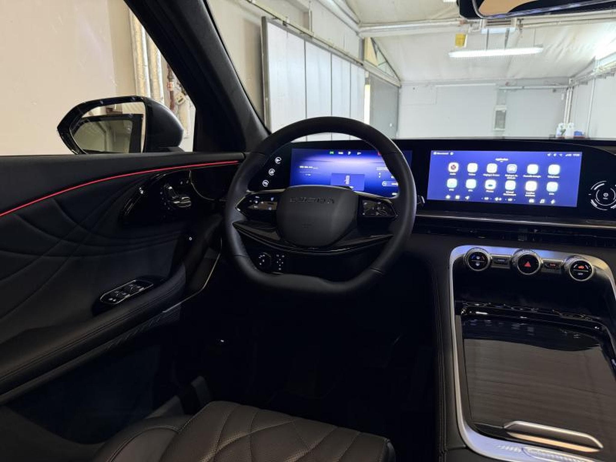 OMODA 9 SHS AWD PHEV Premium BlacK Edition (2026) - Photo 25