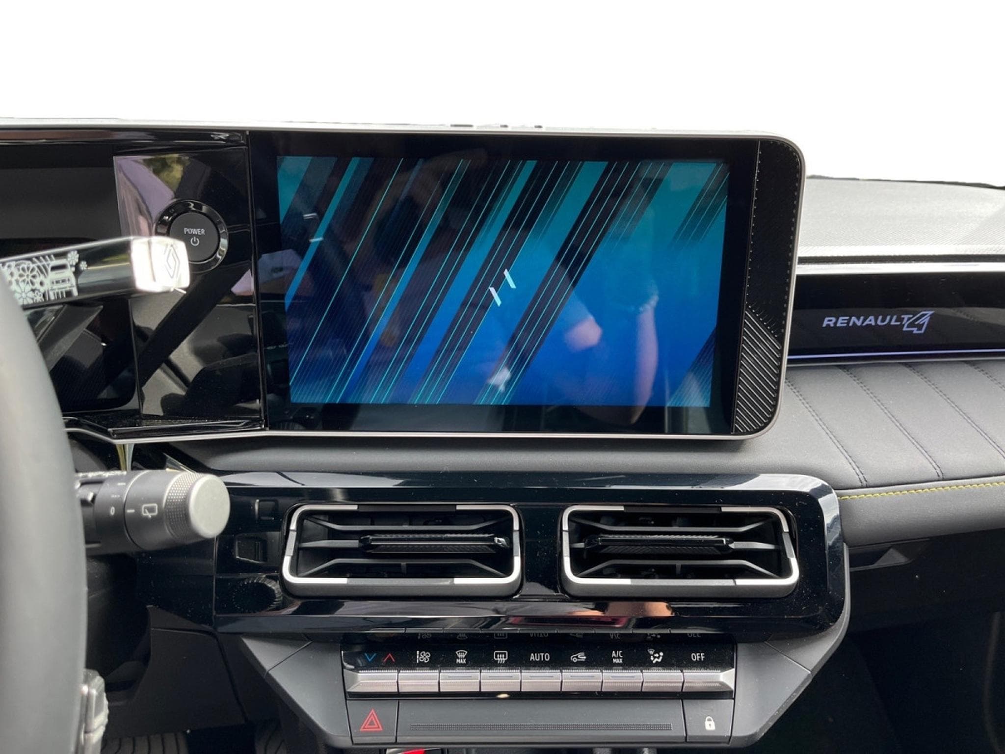 Renault R4 E-Tech iconic 150 hp comfort range (2025) - Photo 9
