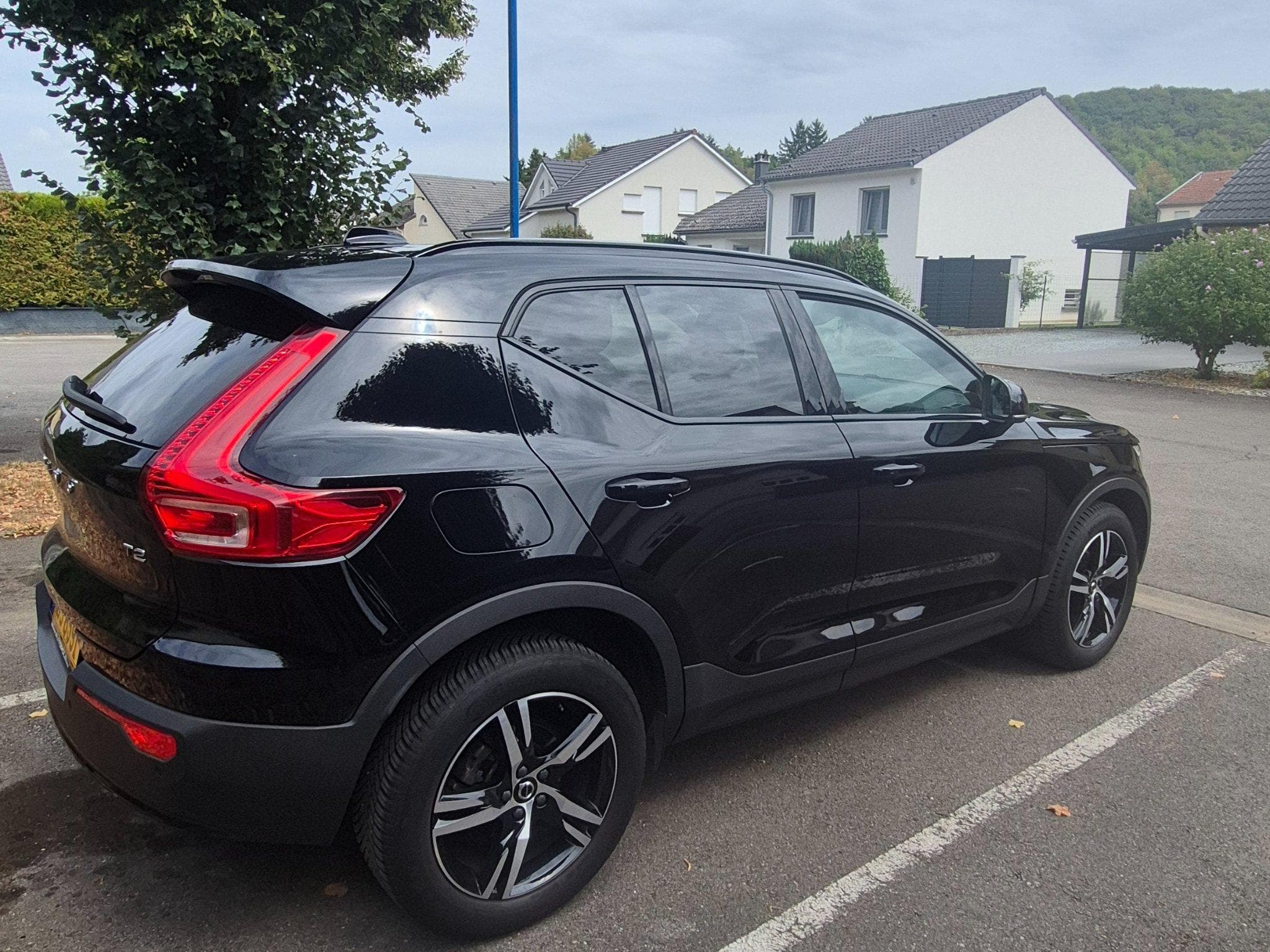 Volvo XC40 T2 Plus Dark (2022) - Photo 9