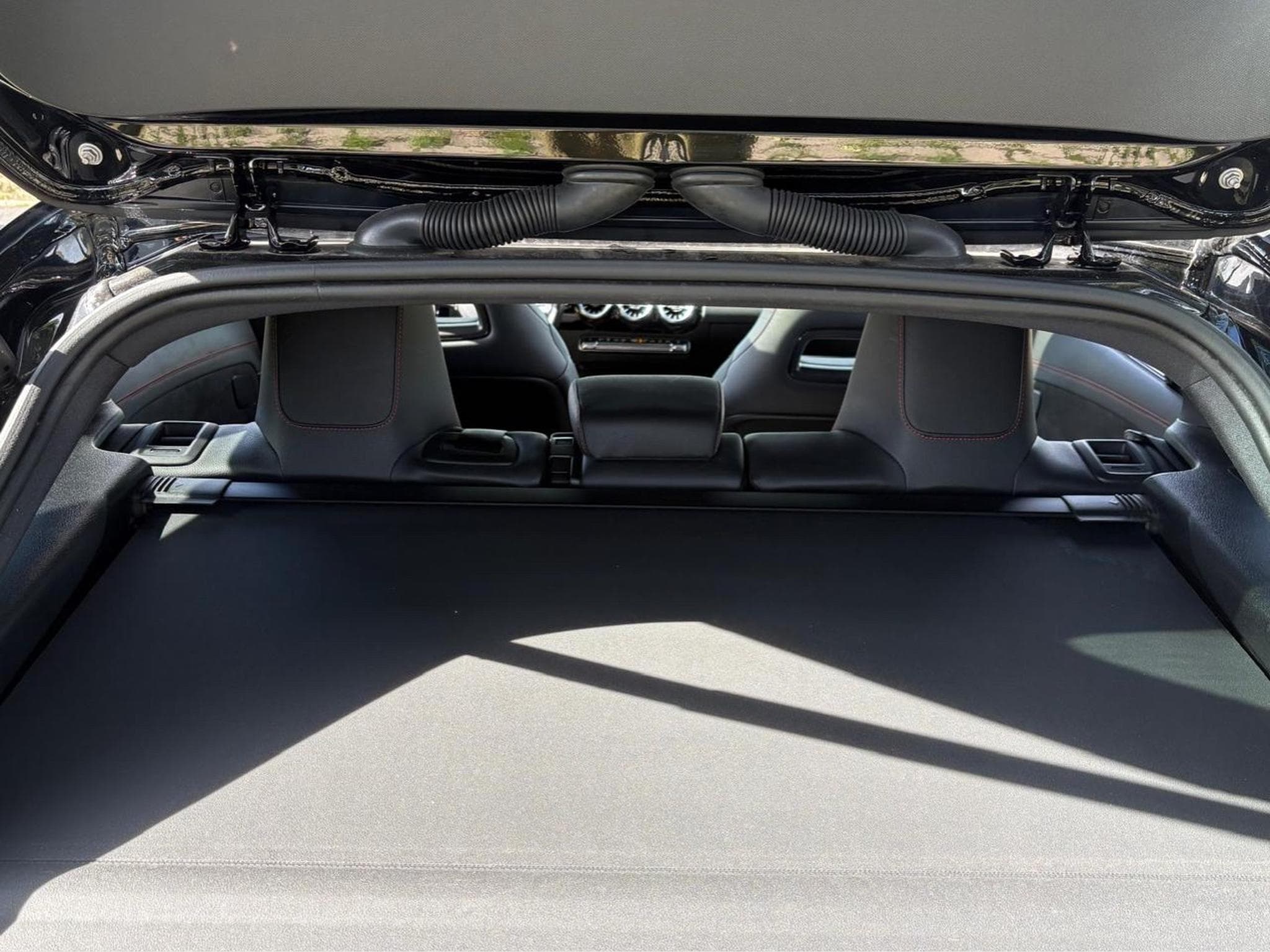 Mercedes CLA 200 CLA 200 d Shooting Brake Pack M (2022) - Foto 10