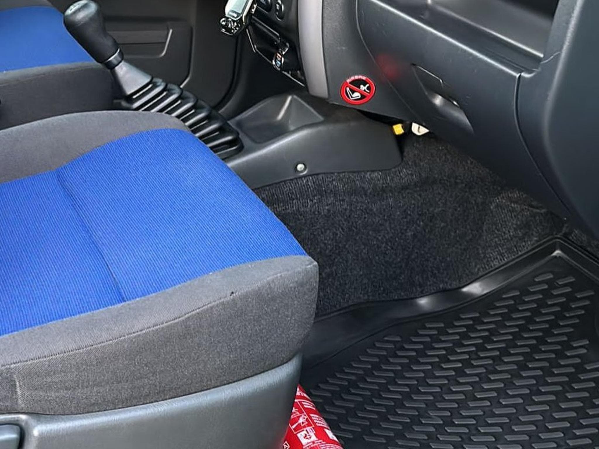 Suzuki Jimny Cabrio 1.3i 16v JLX ABS (2007) - Photo 3