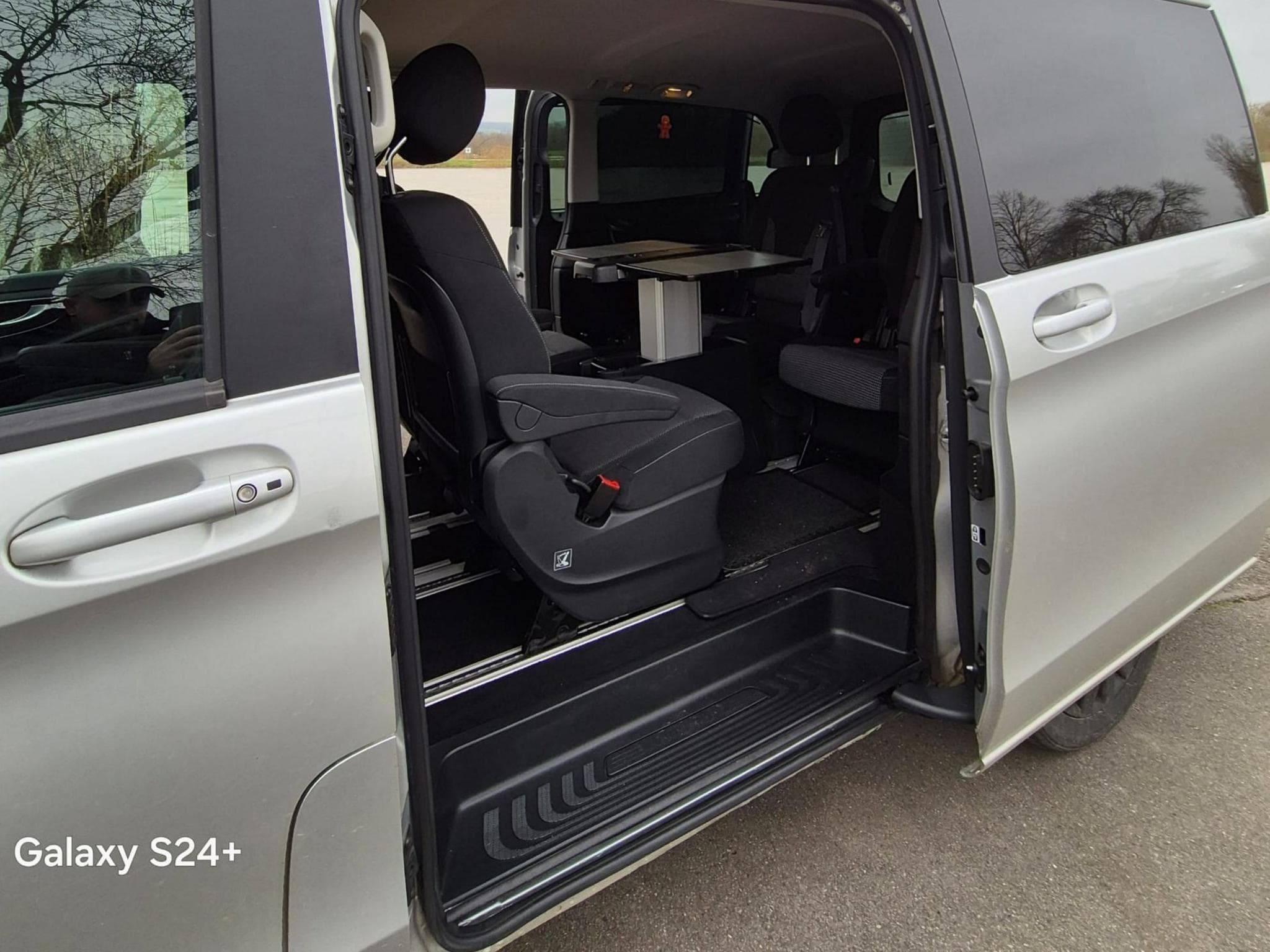 Mercedes Mixto V Class (2015) - Photo 3