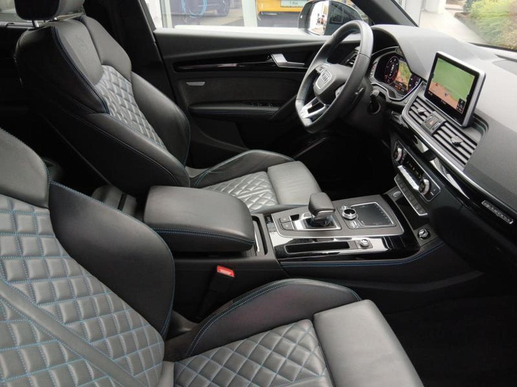 Audi Q5 Sport 40 TDI qauttro s-tronic (2020) - Photo 10