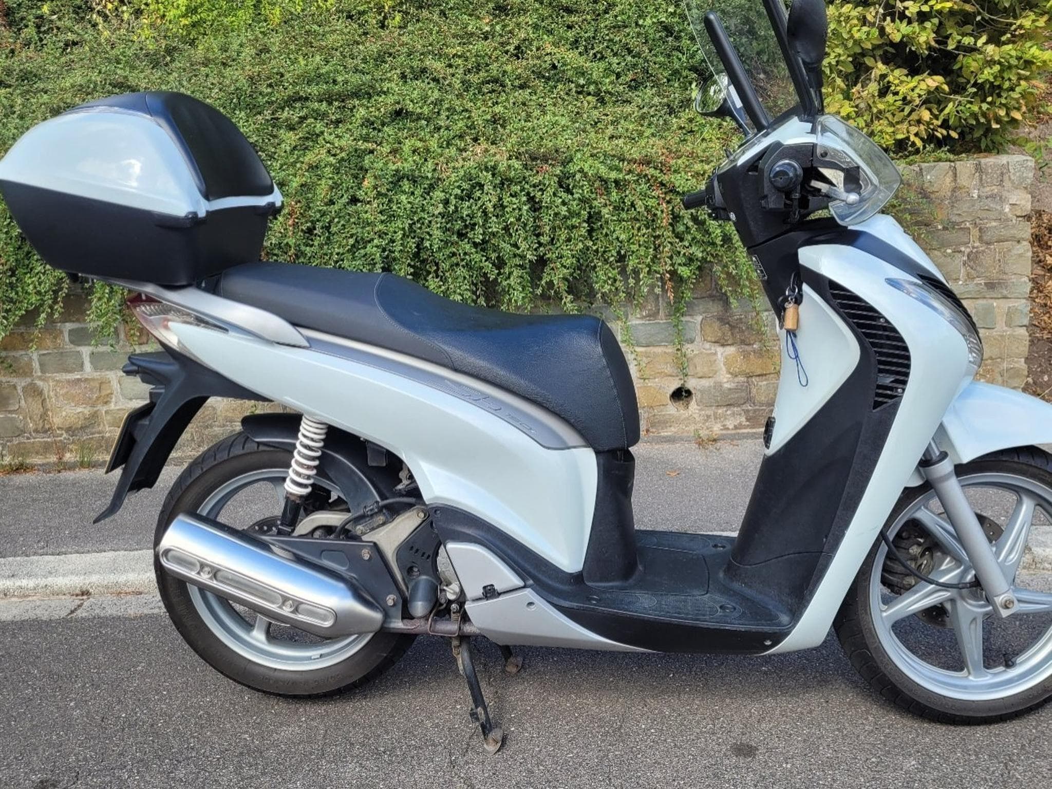 Honda SH 150r (2011) - Photo 3