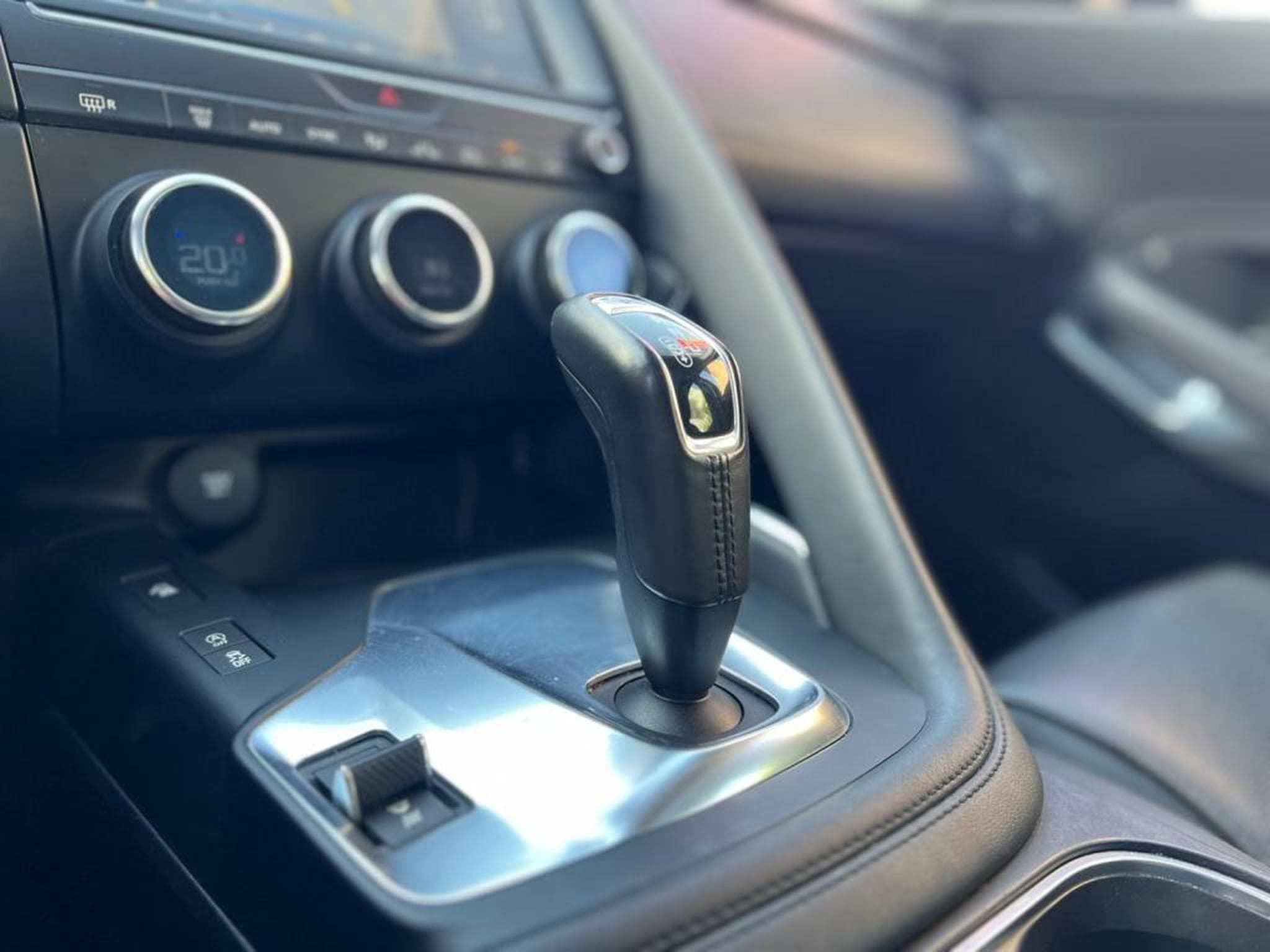 Jaguar E-Pace Automatique / Toit Panoramique (2018) - Photo 18