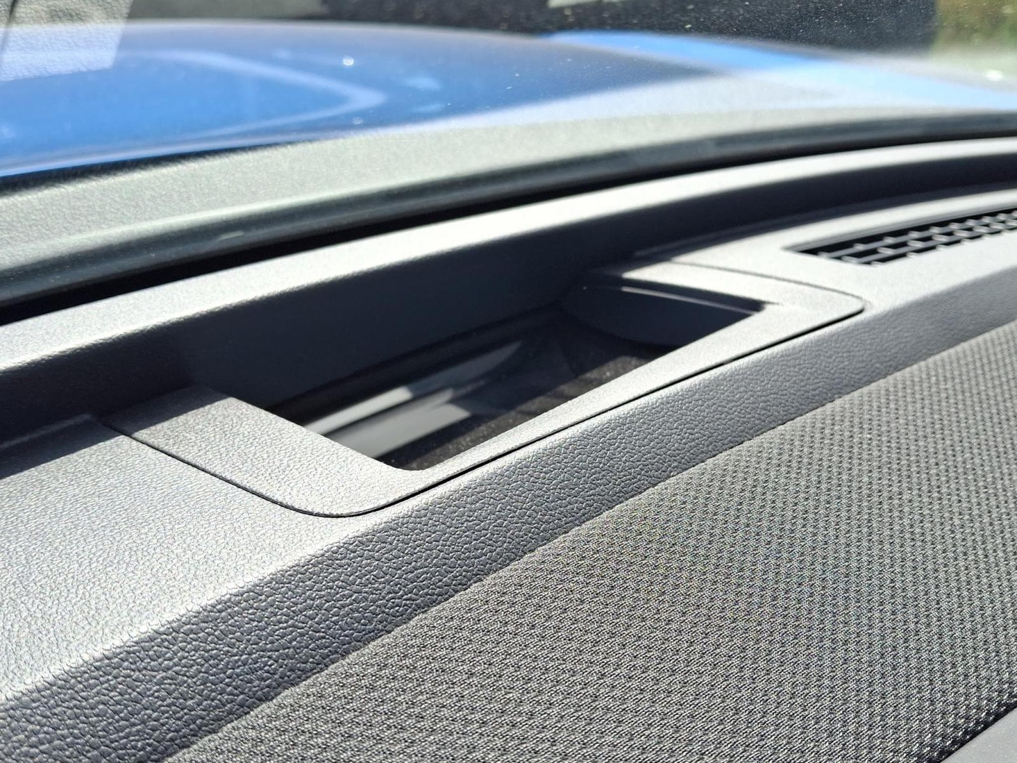 VW T-Roc R-Line (2026) - Photo 23