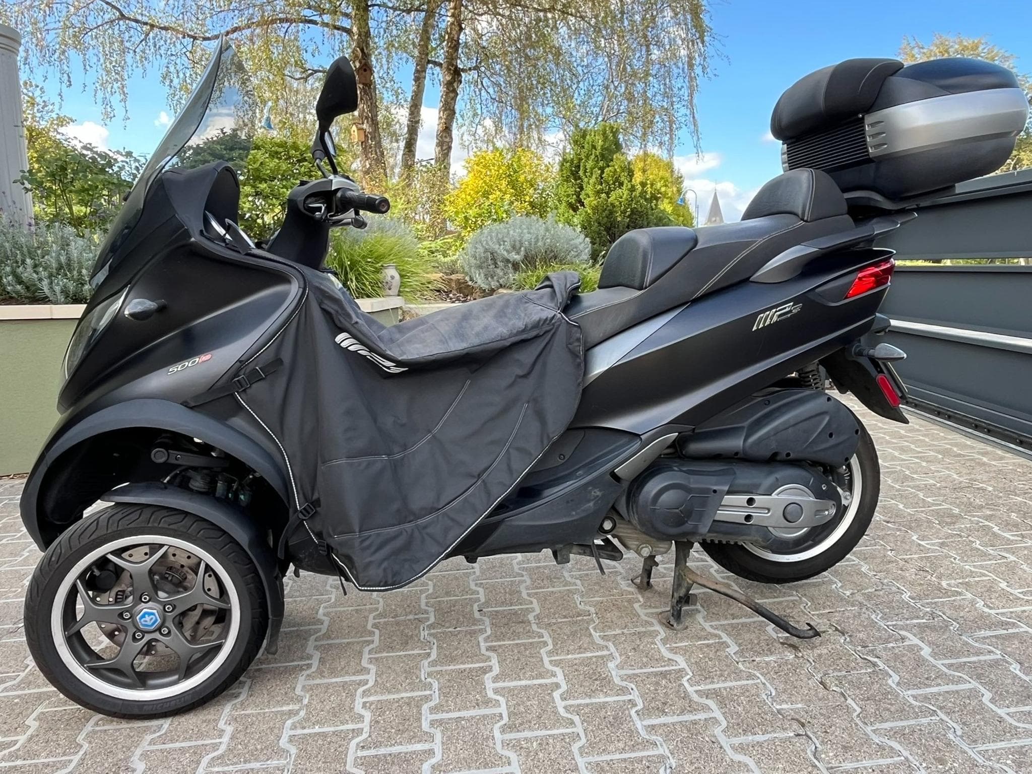 Piaggio MP3 500ie sport (2017) - Photo 10