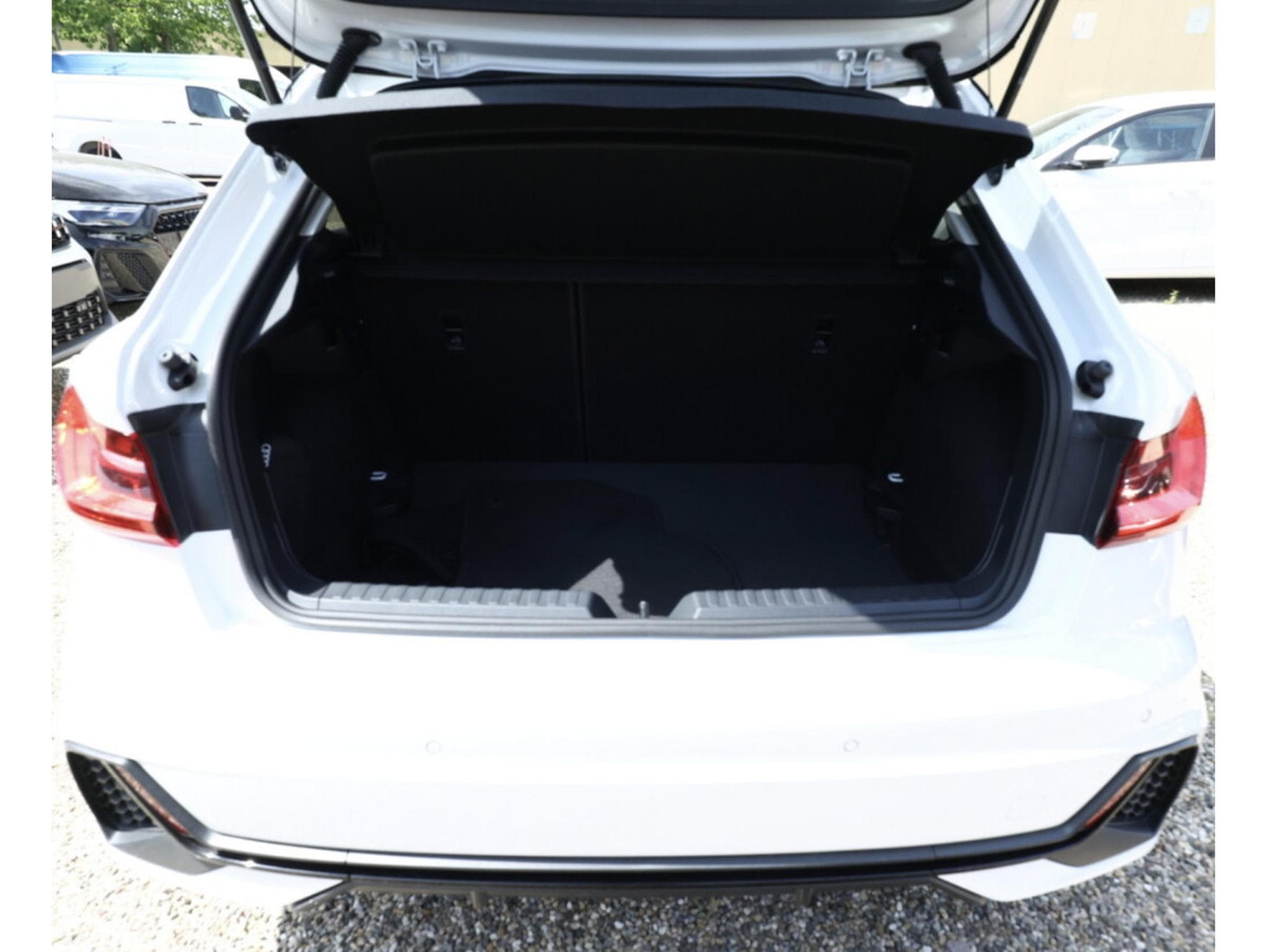 Audi A1 A1 SB S Line TSI 150ps (2026) - Photo 10
