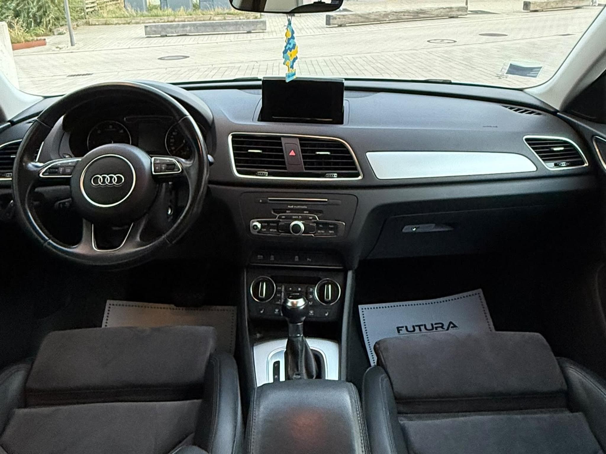 Audi Q3 S line (2017) - Photo 3