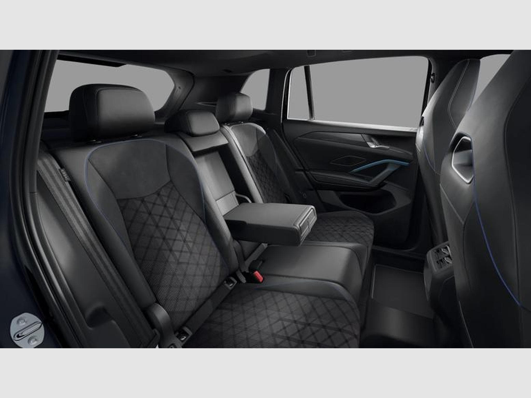VW Tiguan R-Line 1.5 eTSI 7-Gang-DSG (2025) - Photo 11