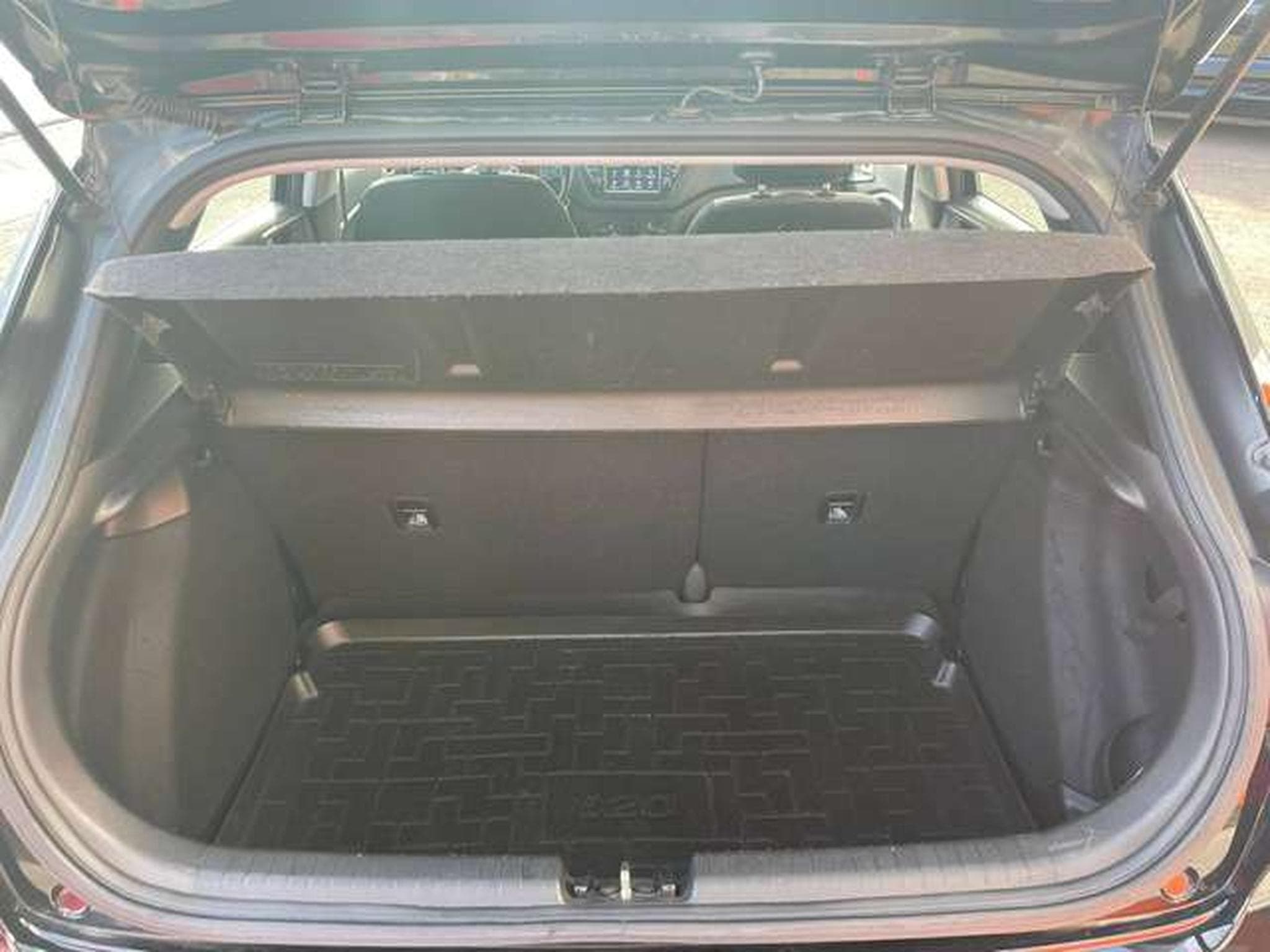 Hyundai i20 FULL SERVICES - JUSQU'A 36 MOIS DE GARANTIE (2020) - Foto 25