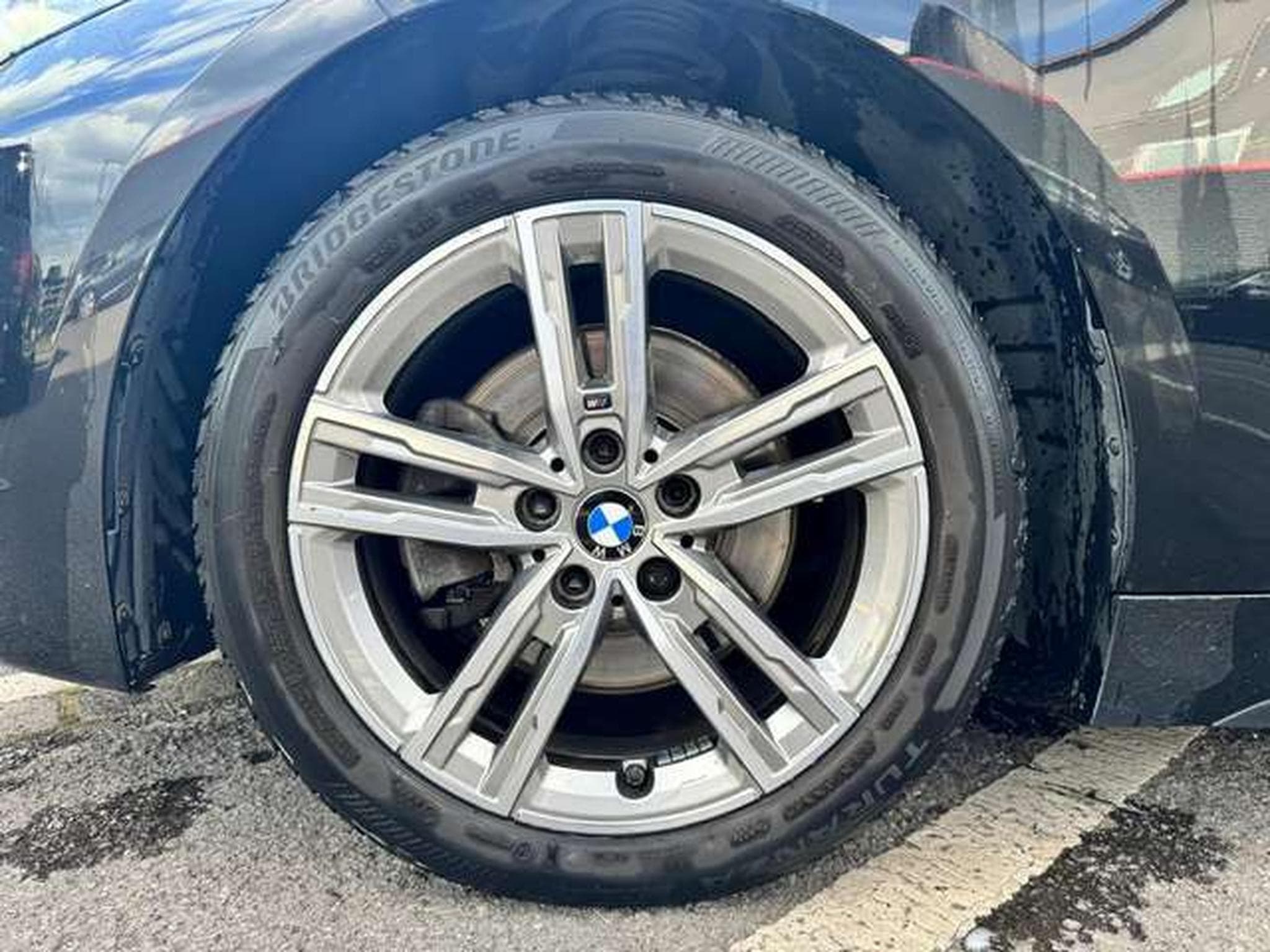 BMW 118 118i Aut. M Sport jusqu'à 36 mois de garantie (2021) - Photo 24