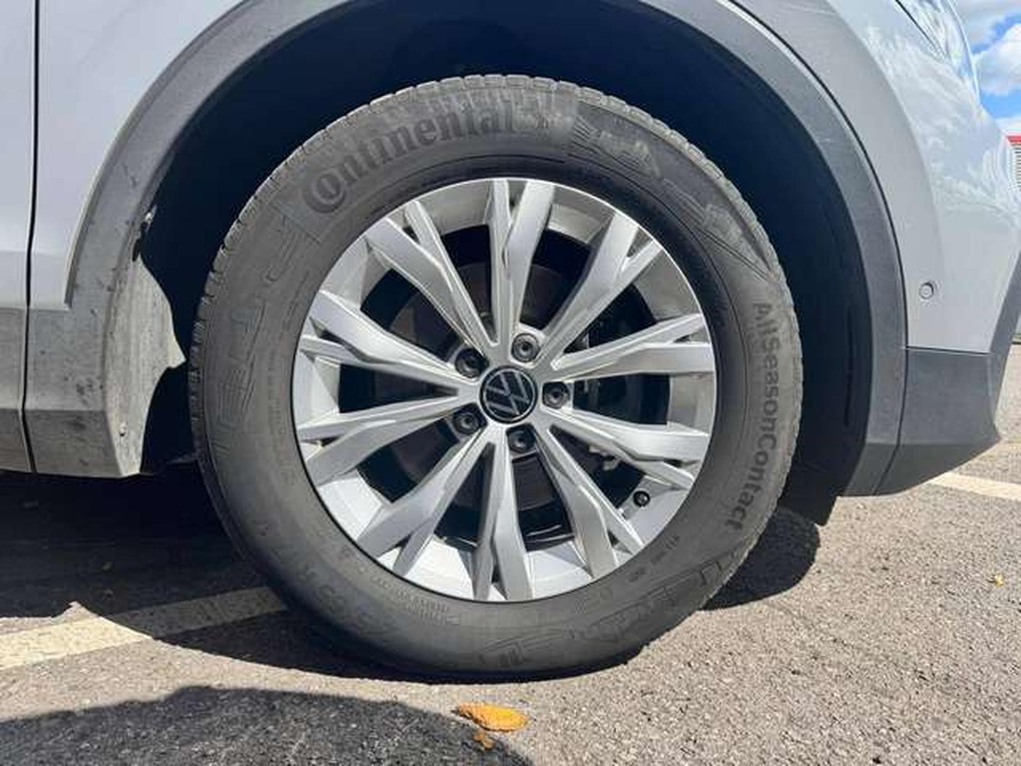 VW Tiguan Tiguan 2.0 TDI SCR DSG Life JUSQU'A 36 MOIS DE GARANTIE (2022) - Foto 23